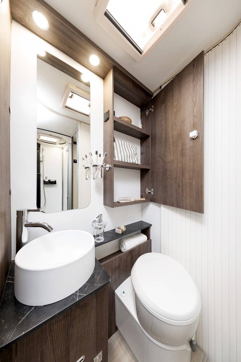 Schlafplätze Ford - Yescapa