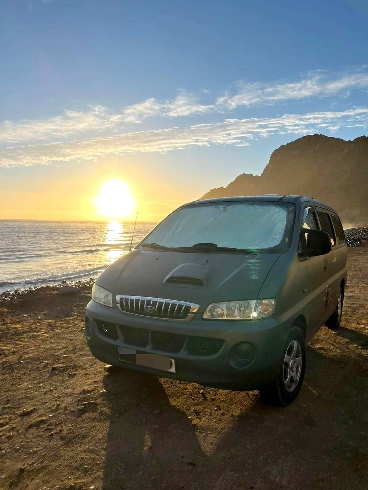 Hyundai H-1 2.5 td svx 4p