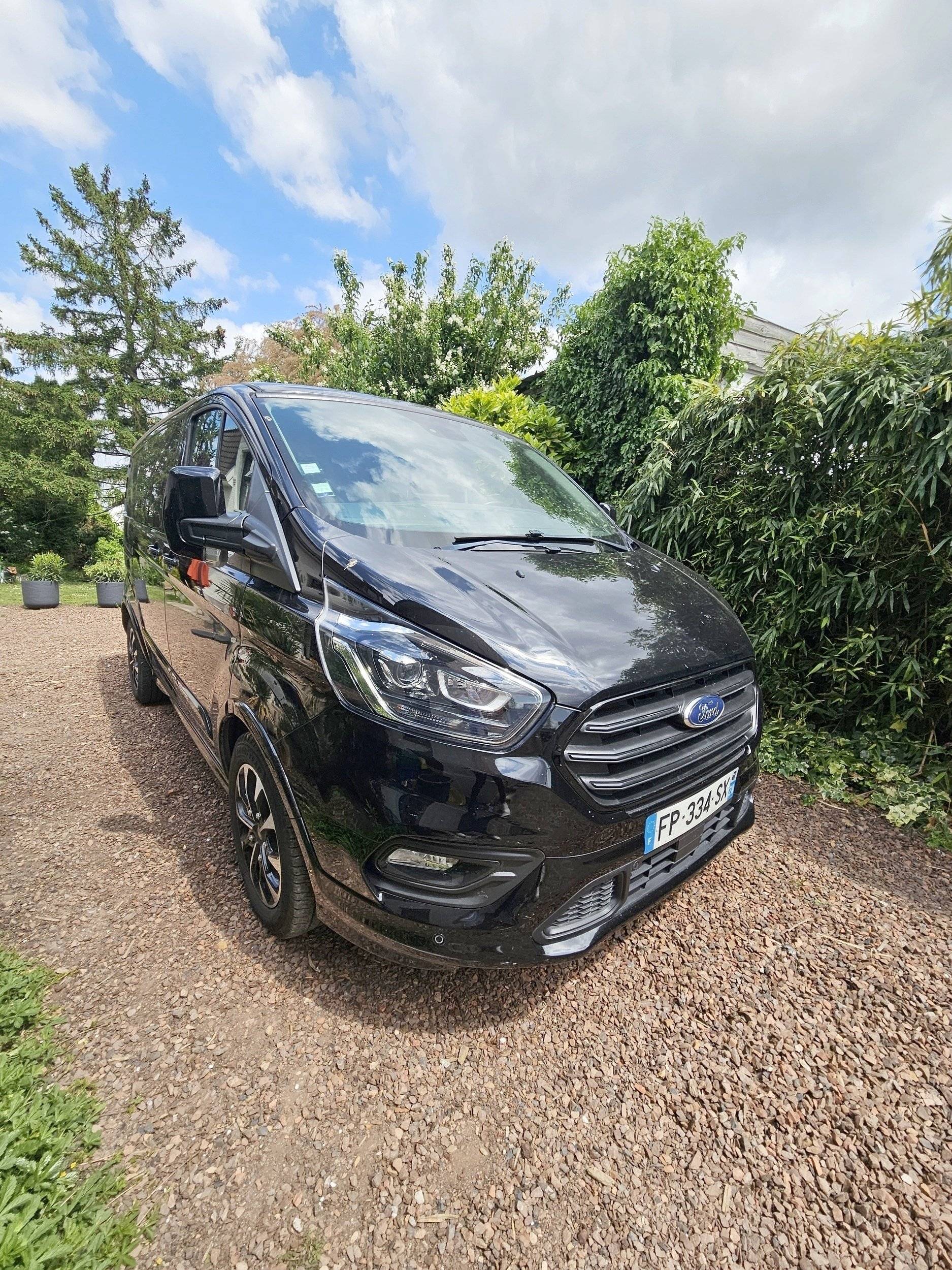 L'atelier du van Ford Transit custom 185ch sport
