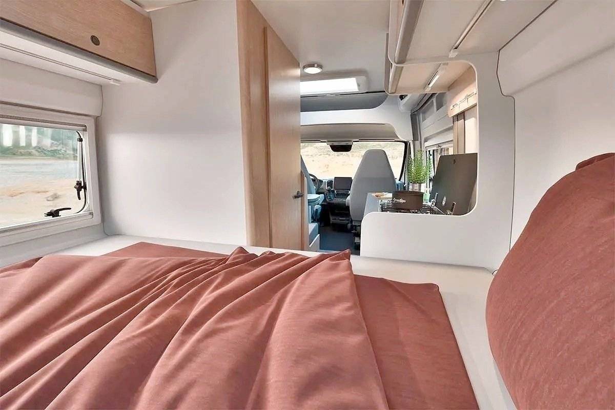 Berth Fiat Ducato 2,2 l 120 ch - Yescapa