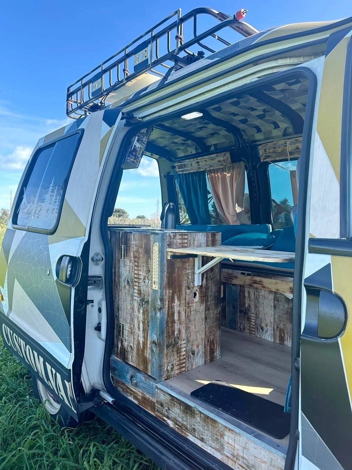 Custo Van Vanette Cargo