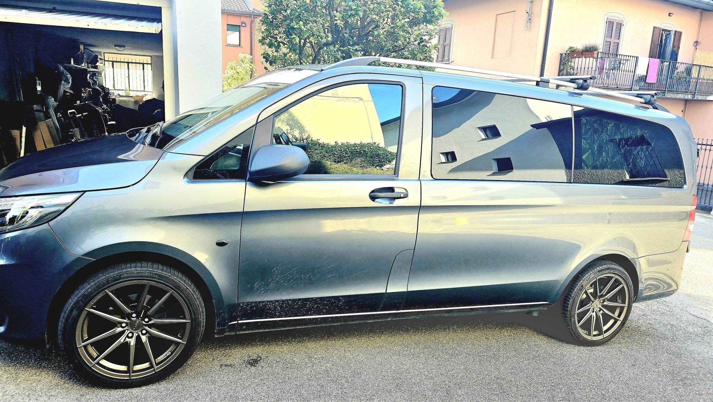 Kochnische Mercedes - Yescapa