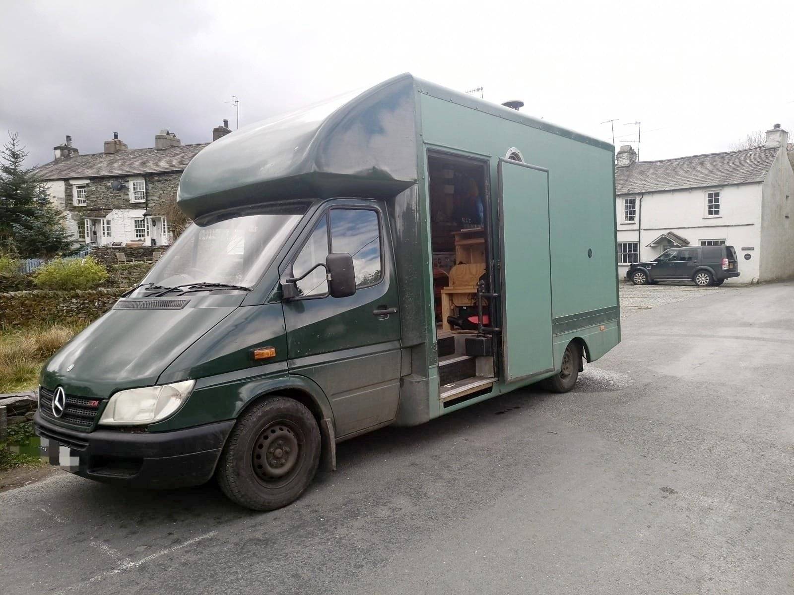 Location Campervan Bolton Converted van 71342 Yescapa