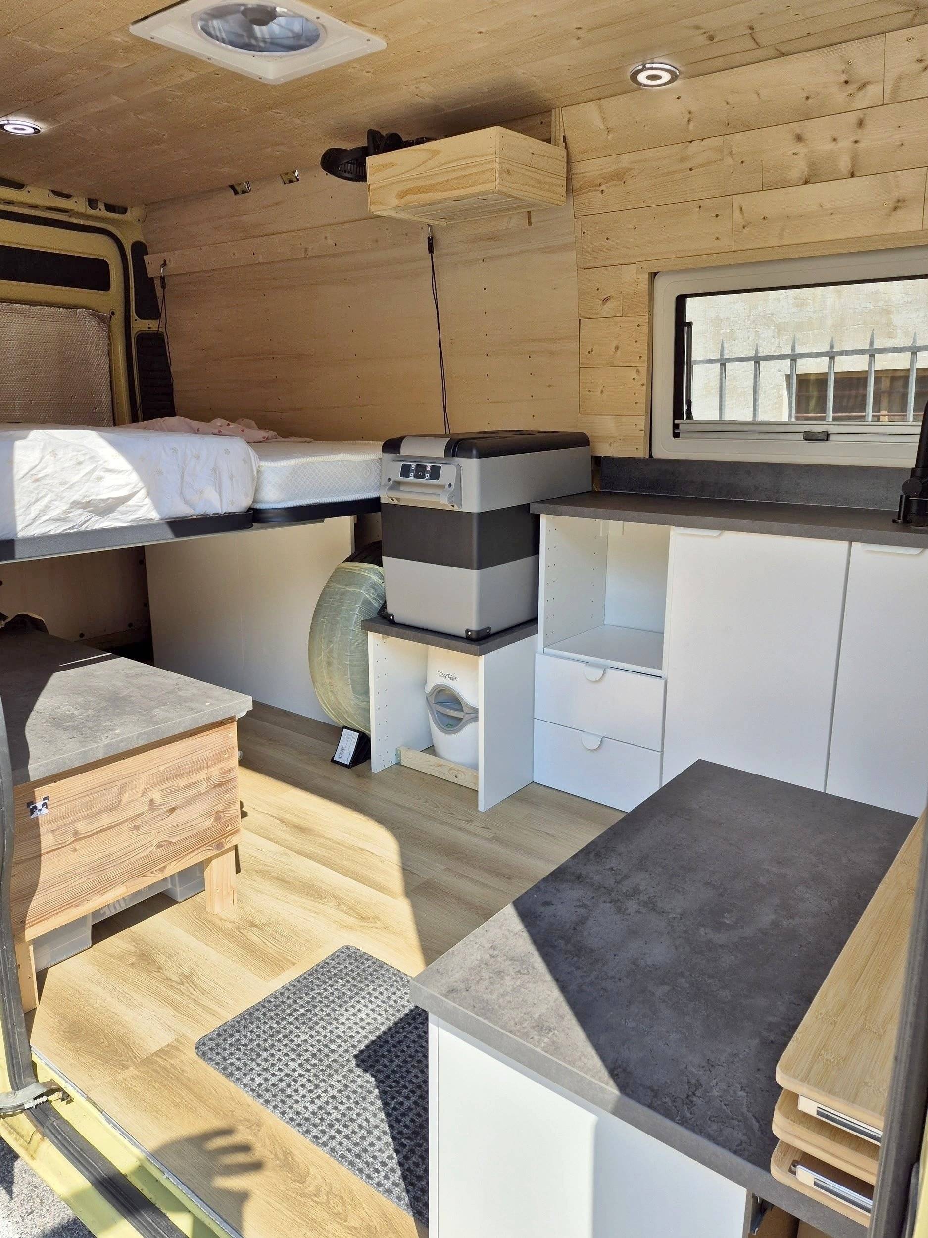 slaapplaatsen Fiat Ducato 2,2 l Multijet 120 ch. - Yescapa
