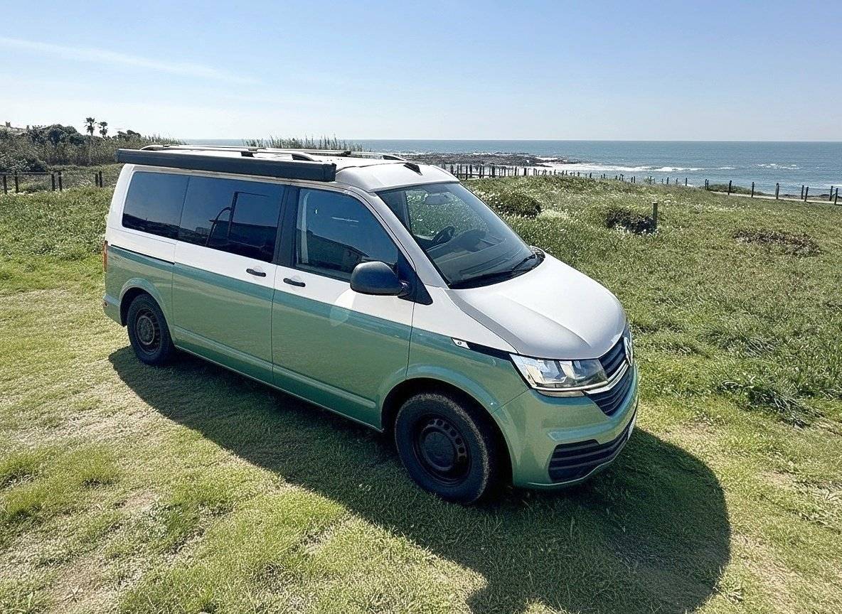 Front view from 3/4 Volkswagen - Yescapa