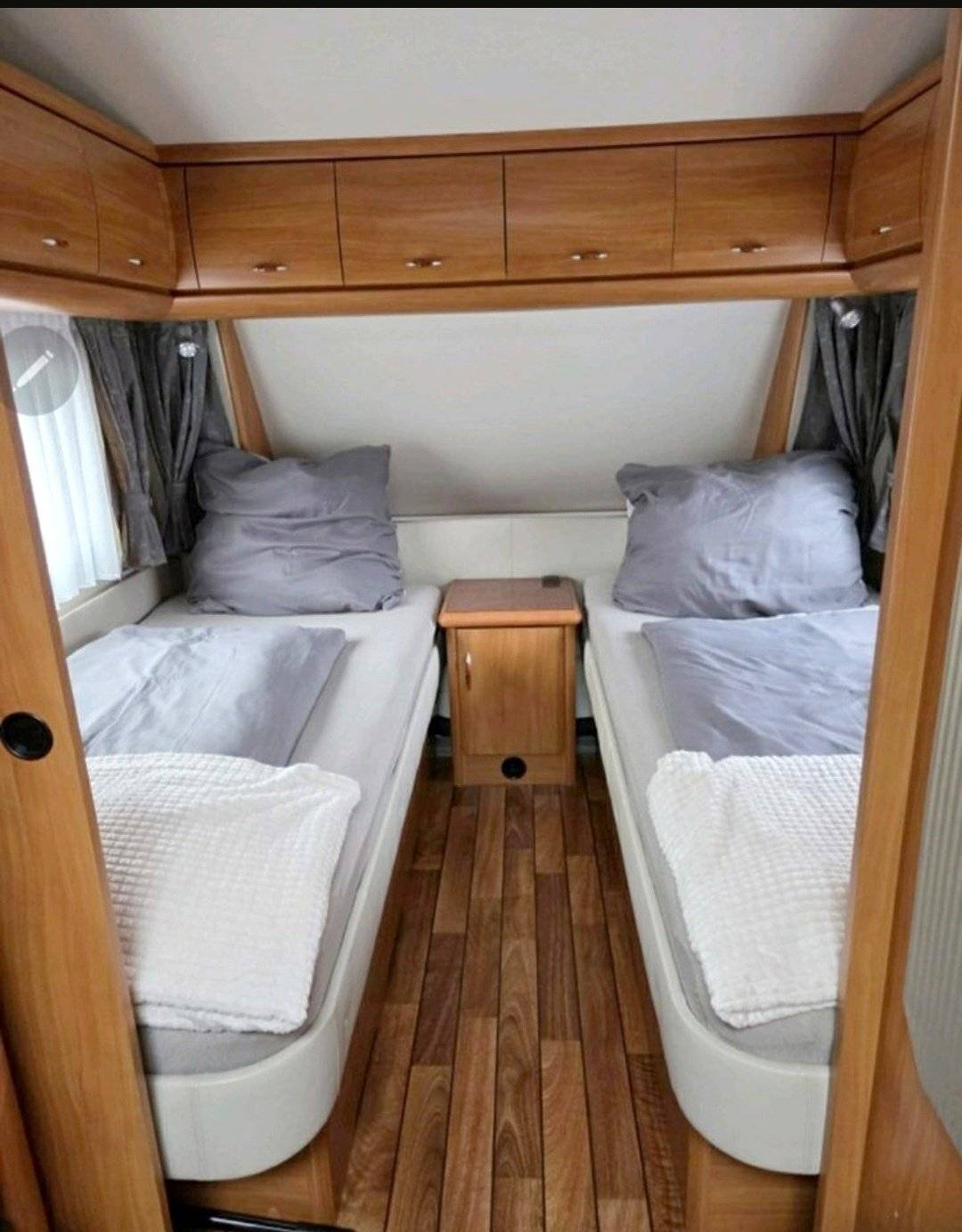 Berth Hobby - Yescapa
