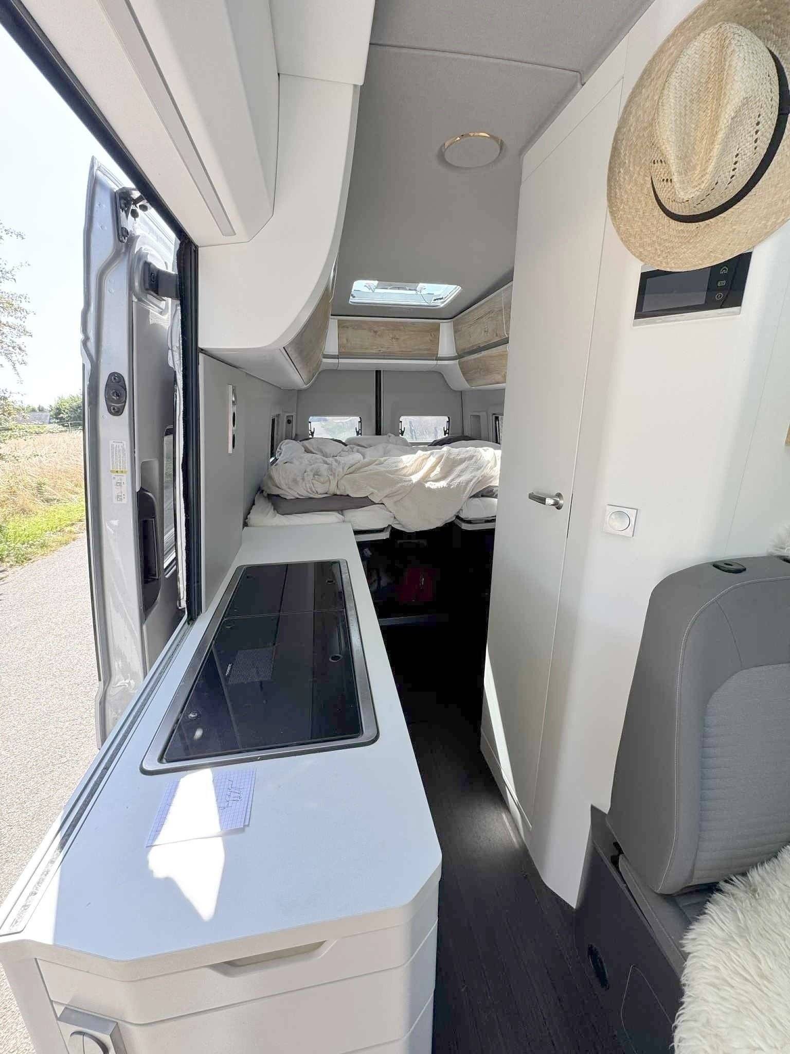 Volkswagen Grand California 680