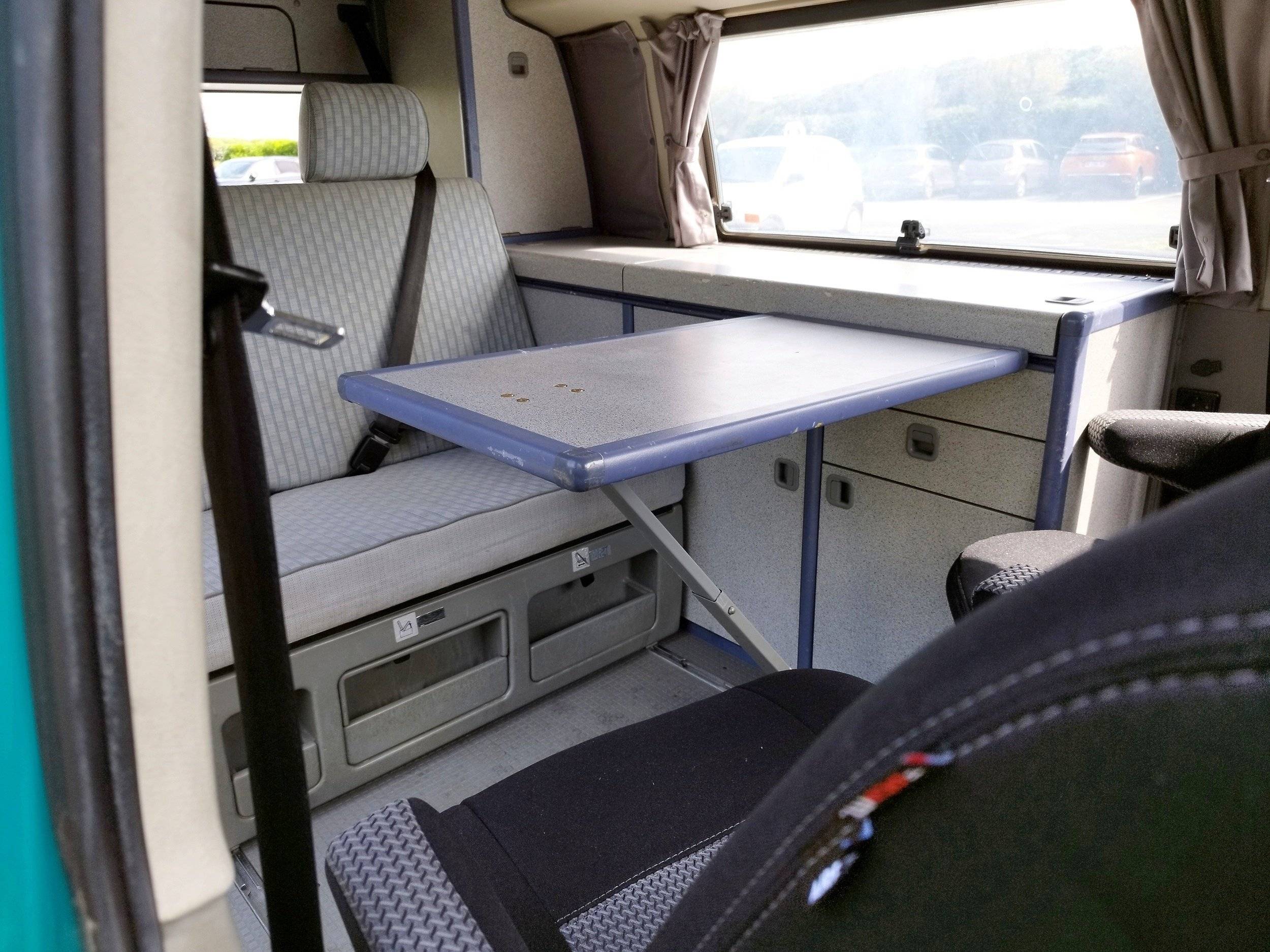 Coin repas Volkswagen VW T4 - Yescapa