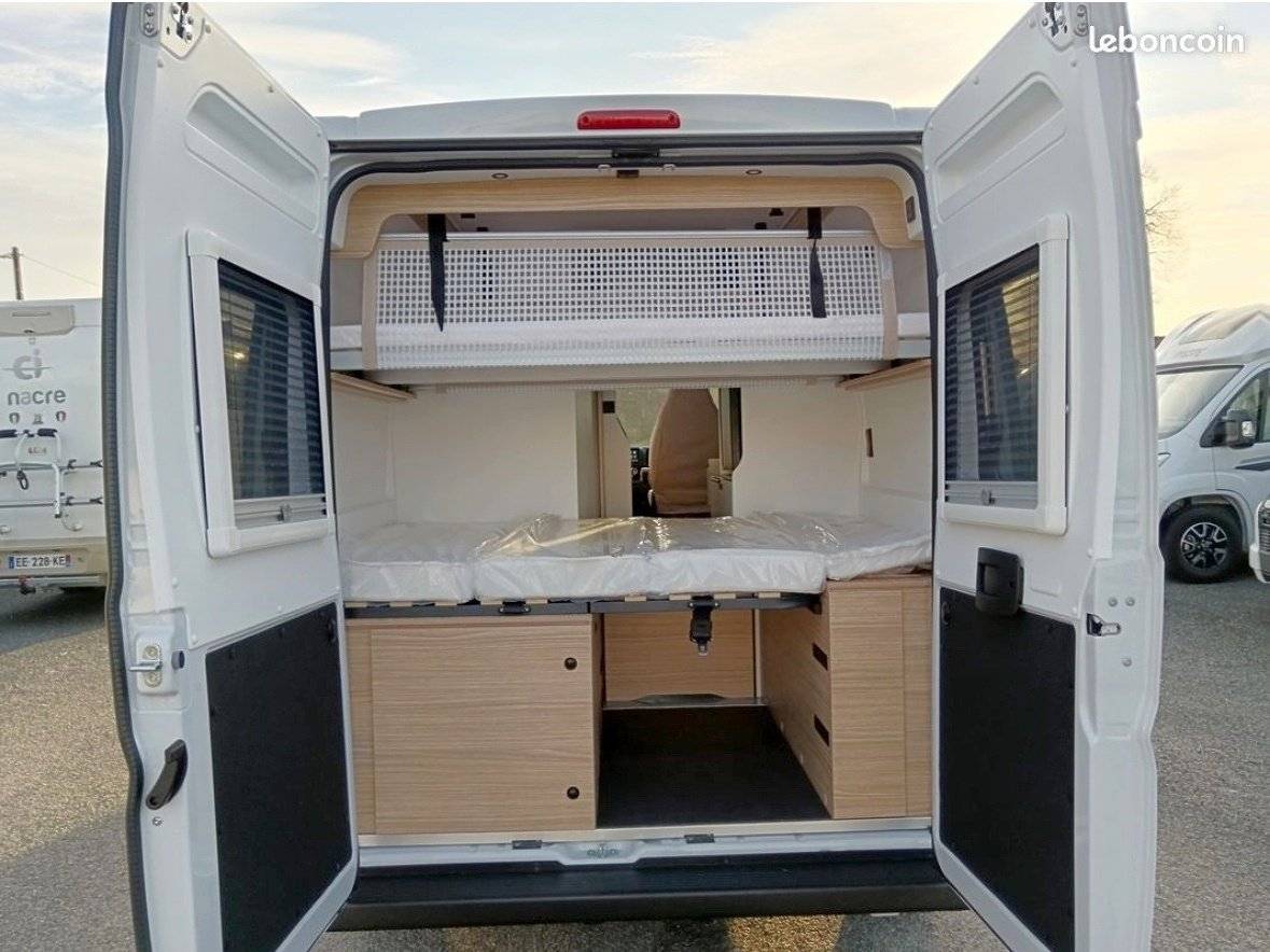 Berth Fiat Fiat Ducato, 2.3 l 140 Multijet, Euro 6d-Temp - Yescapa