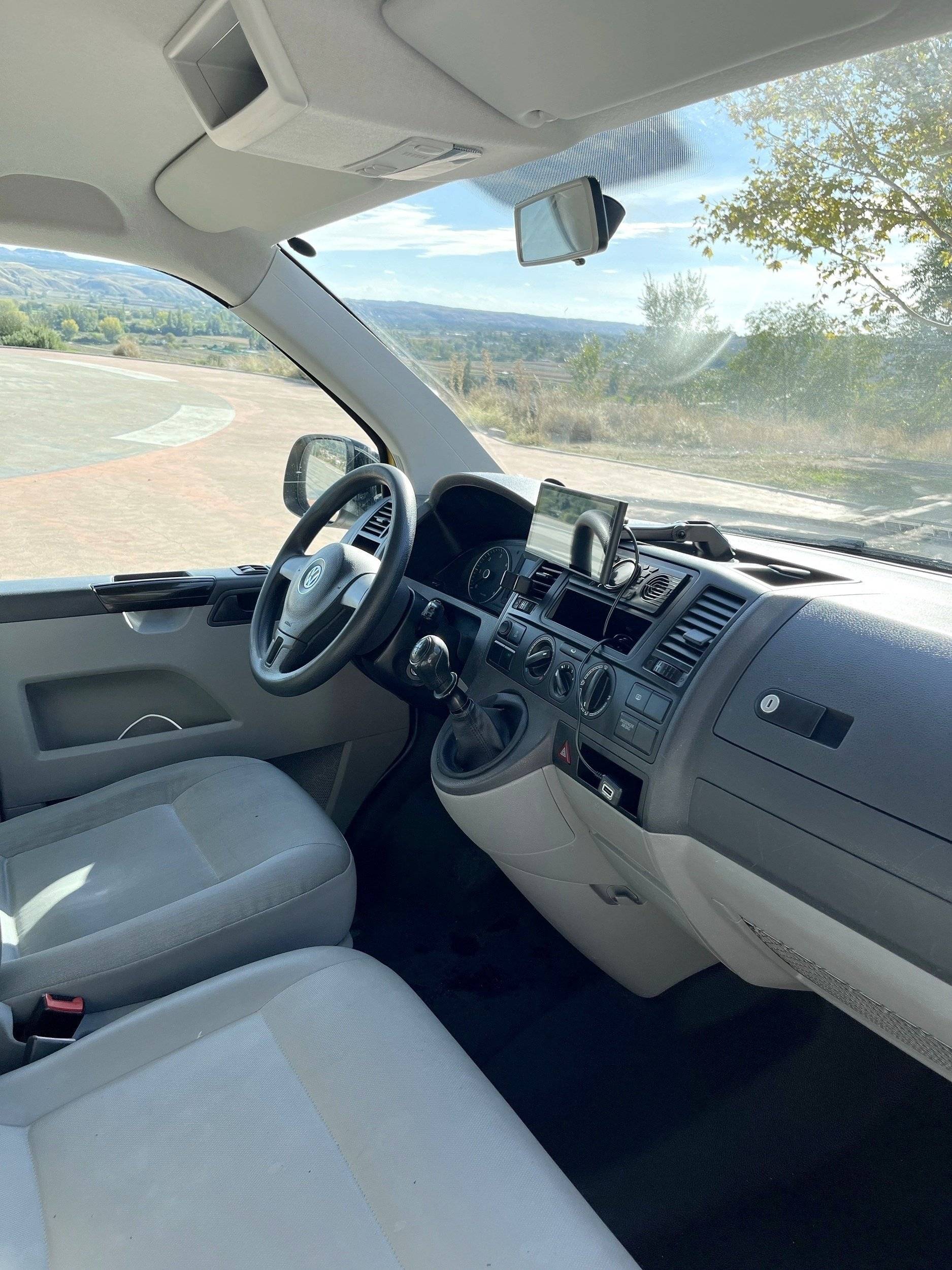 Volkswagen T5 2,0 l 102 ch