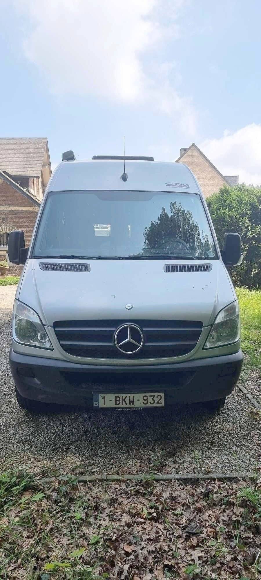 Mercedes-Benz 