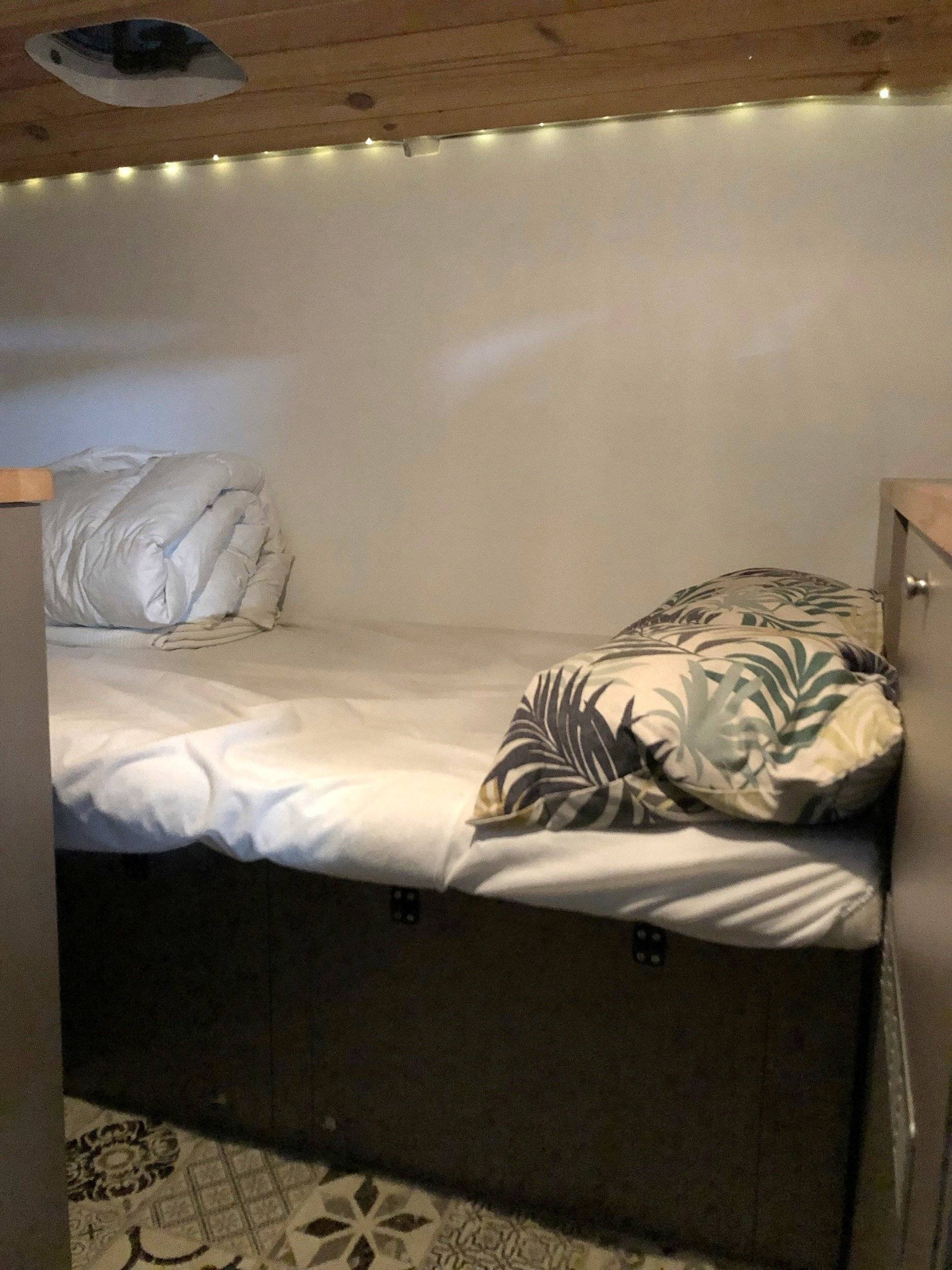 Volkswagen T5 2,0 l 140 ch