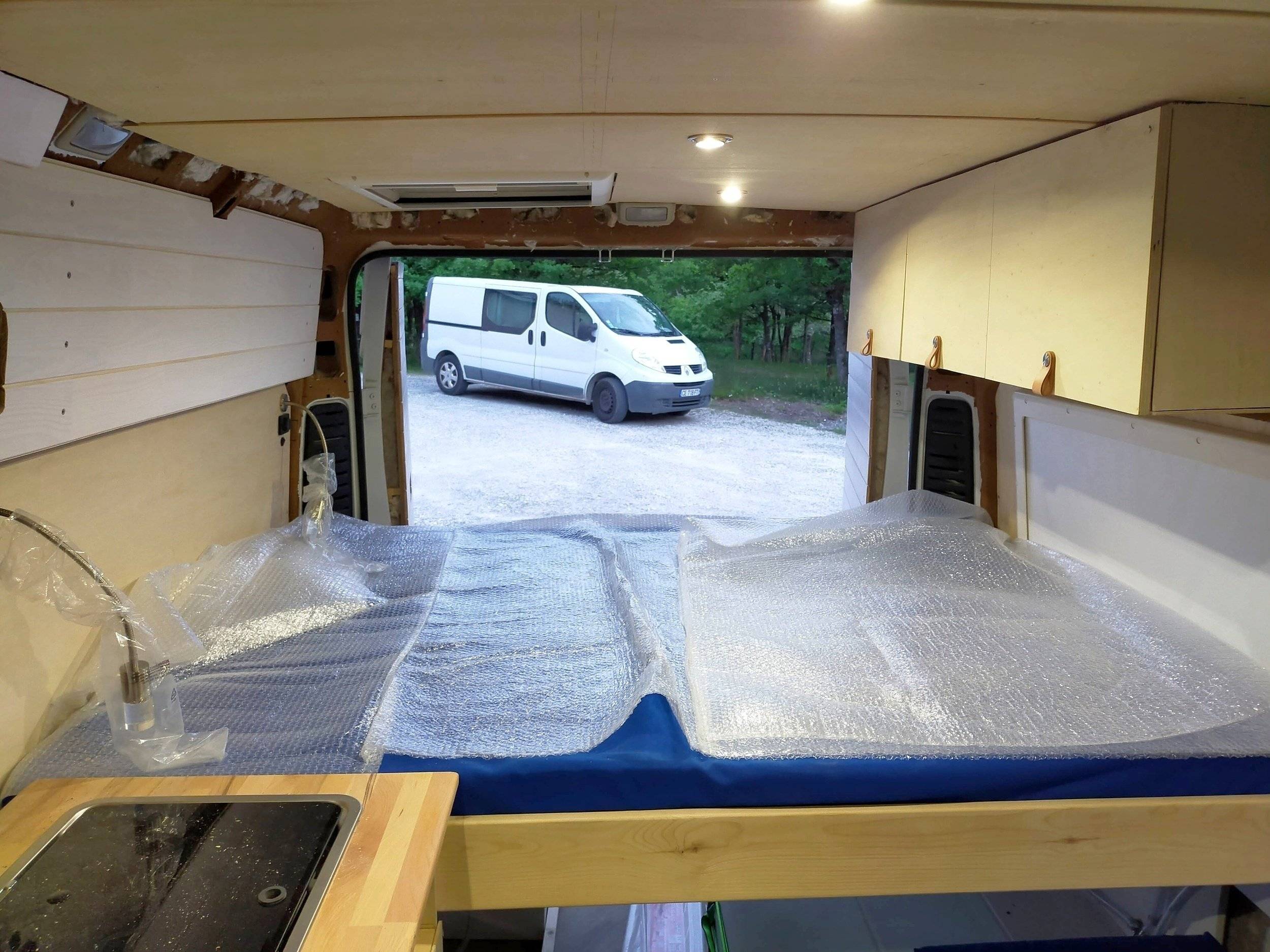 Dormidas Fiat Ducato L2H2 130 2,3 Multijet - Yescapa