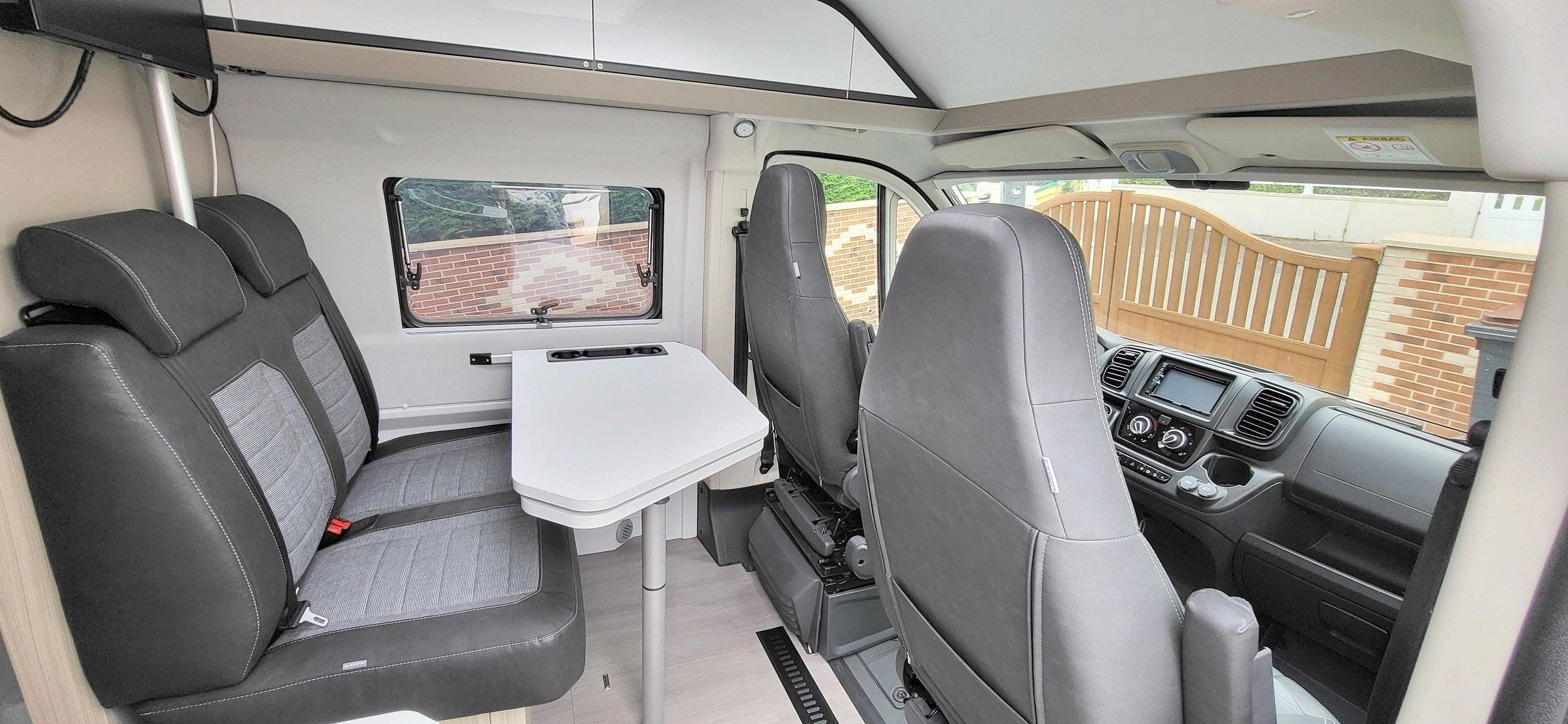 Adria Adria Twin PLUS 600 SPB Family