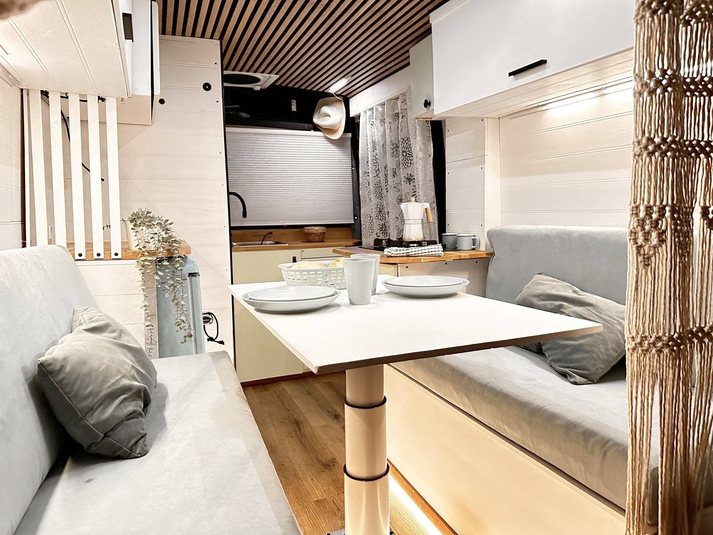 3 C Cartier/Brisebras 250