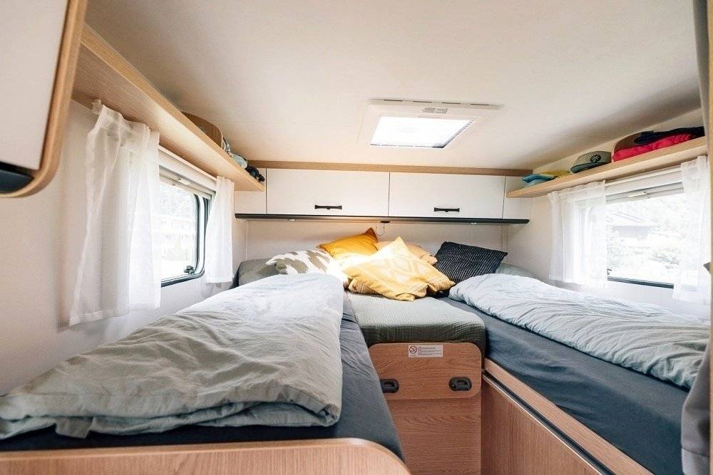 Plazas en cama Fiat V67s Adventure - Yescapa