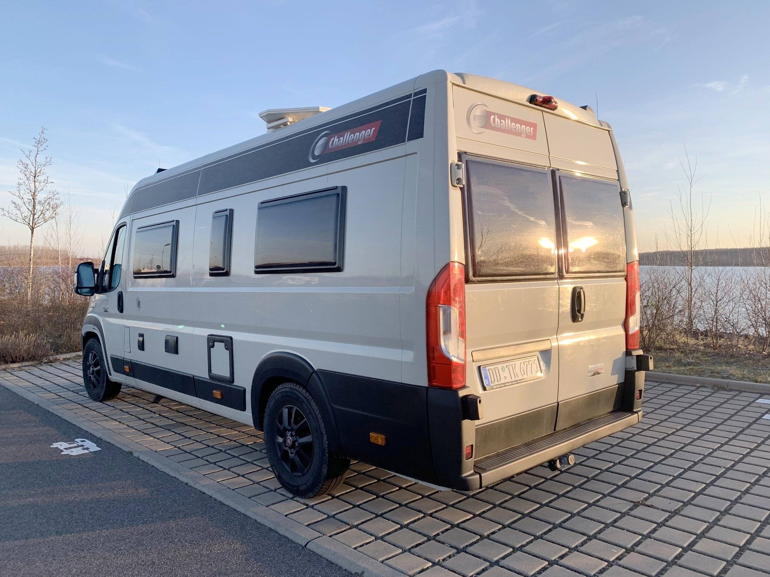 Challenger V 217 V.I.P. 9-Gang Automatik