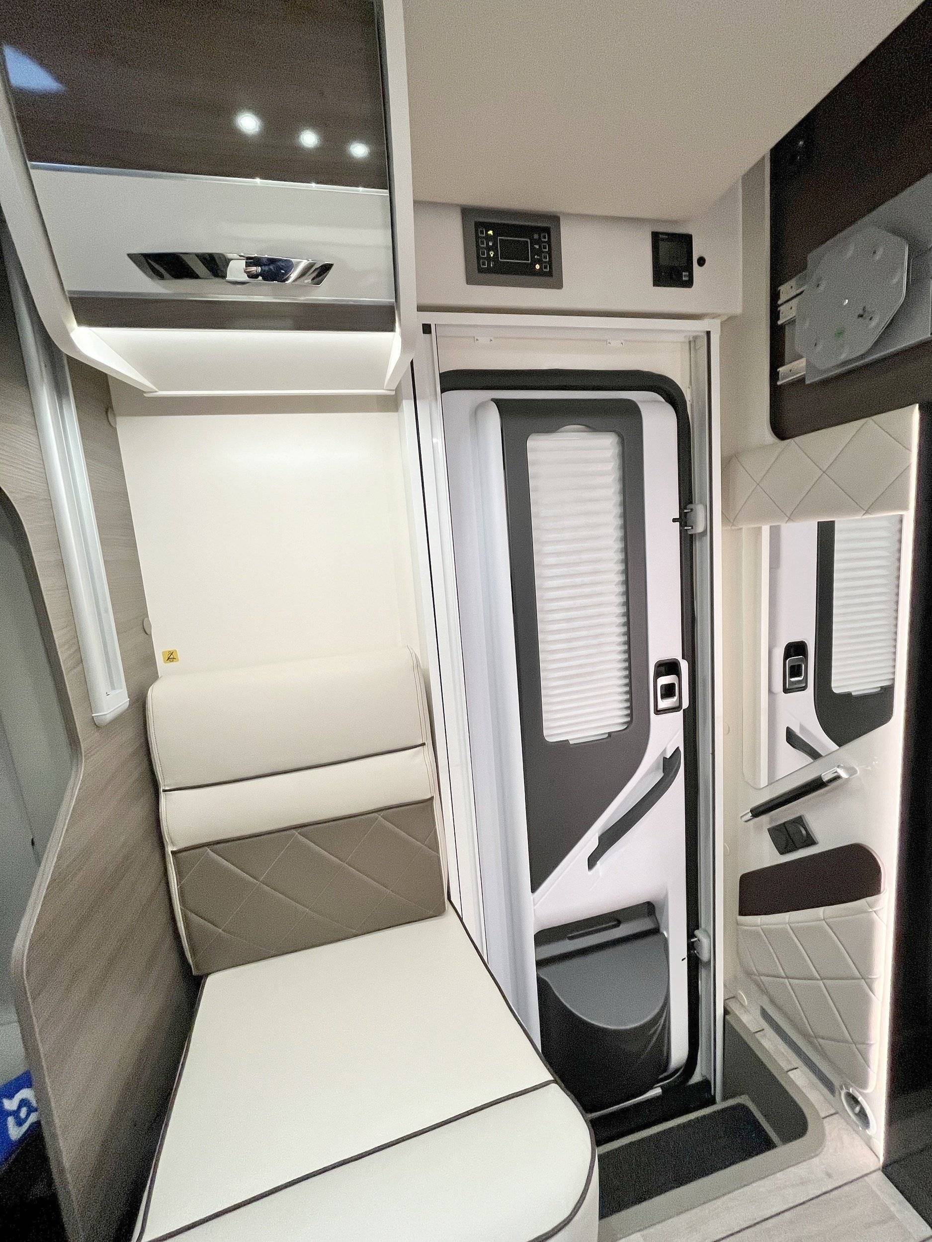 Mclouis Mclouis  MC4 873