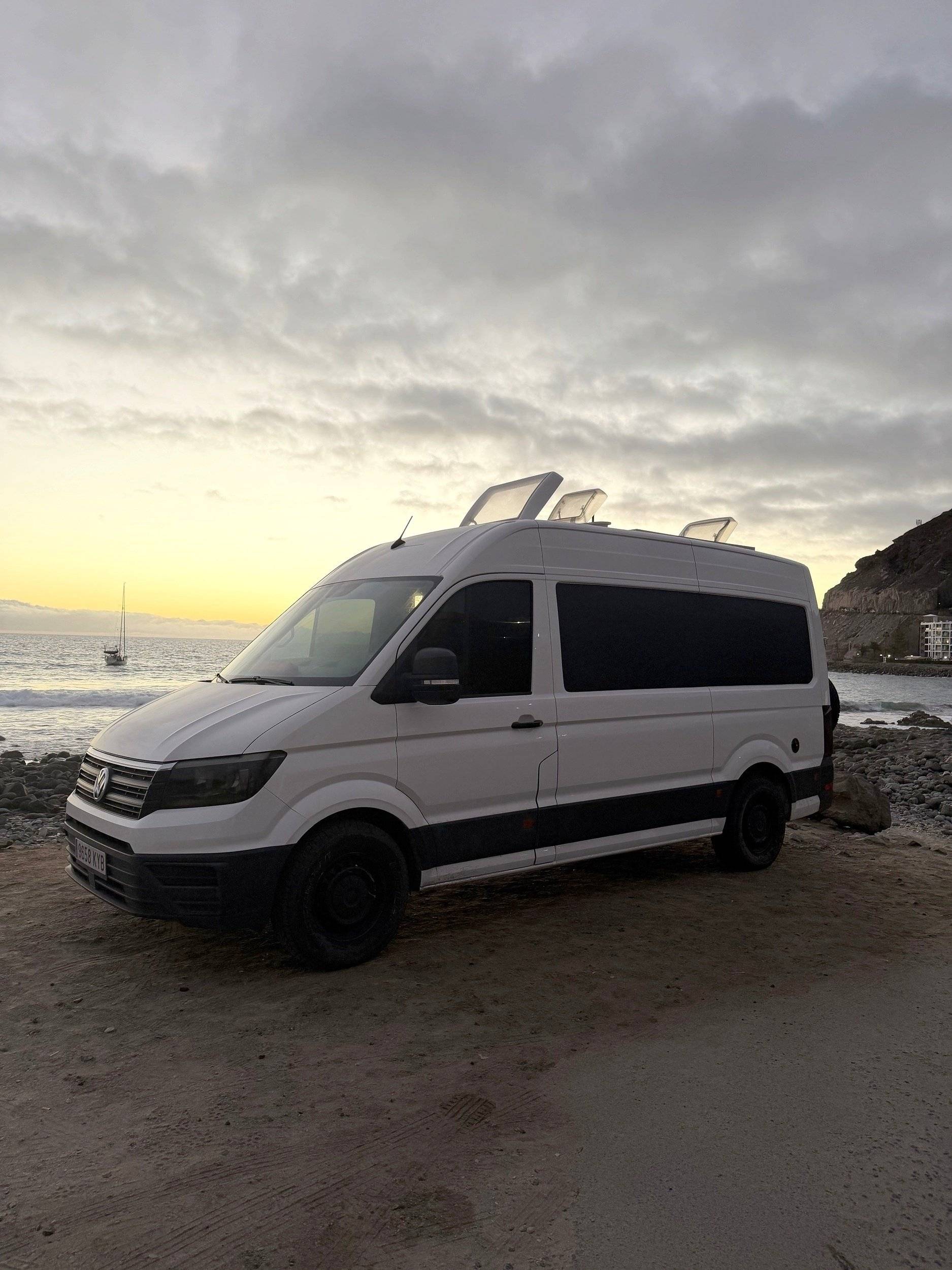 Menjador Volkswagen Crafter 2,0 l 136 ch - Yescapa