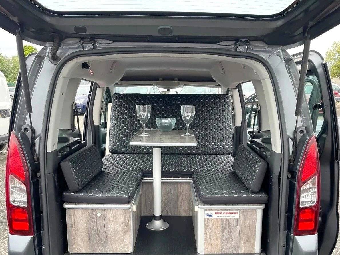 Dinette Citroën berlingo - Yescapa