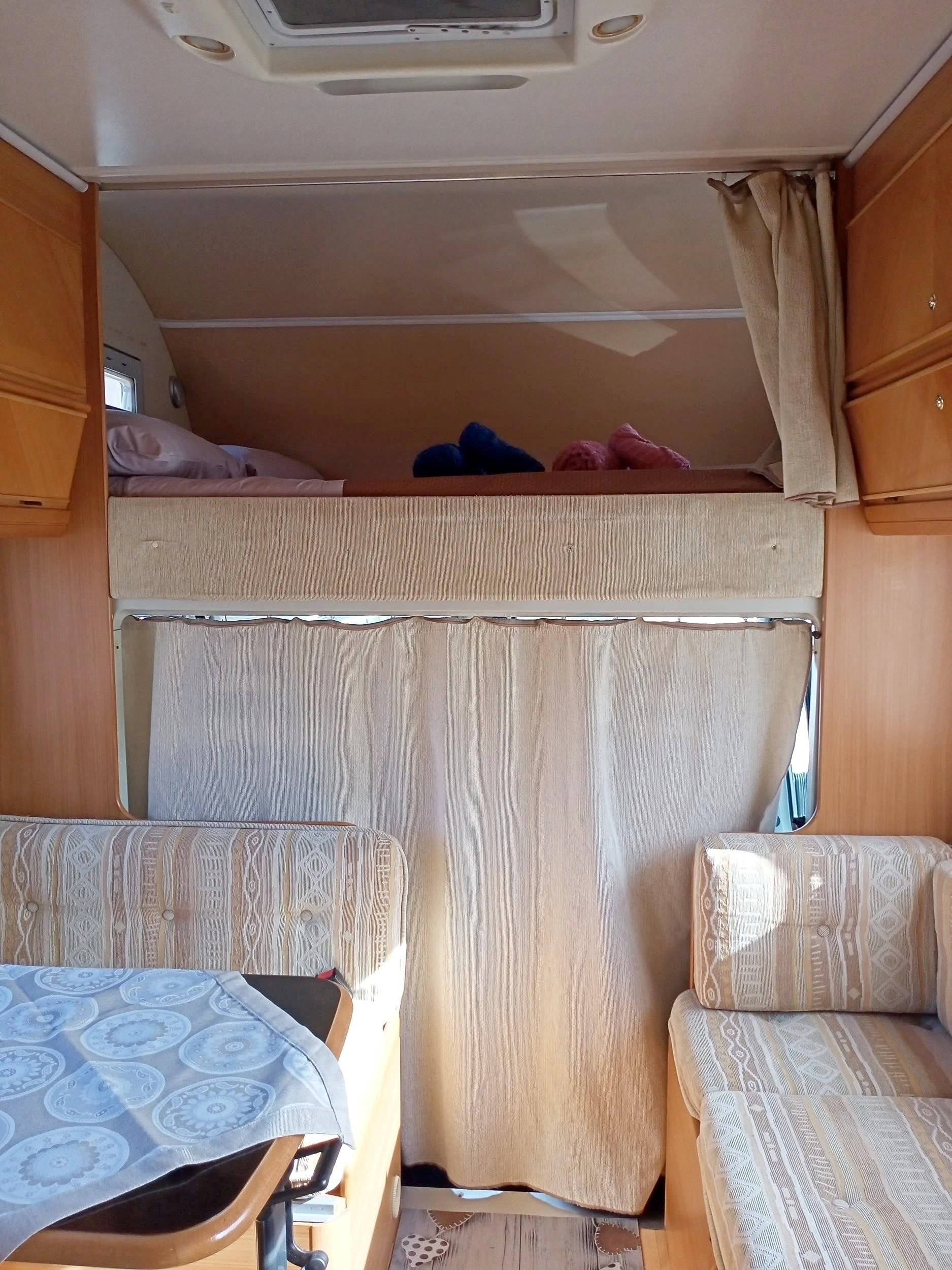 Schlafplätze Fiat fiat ducato 2800 JTD - Yescapa