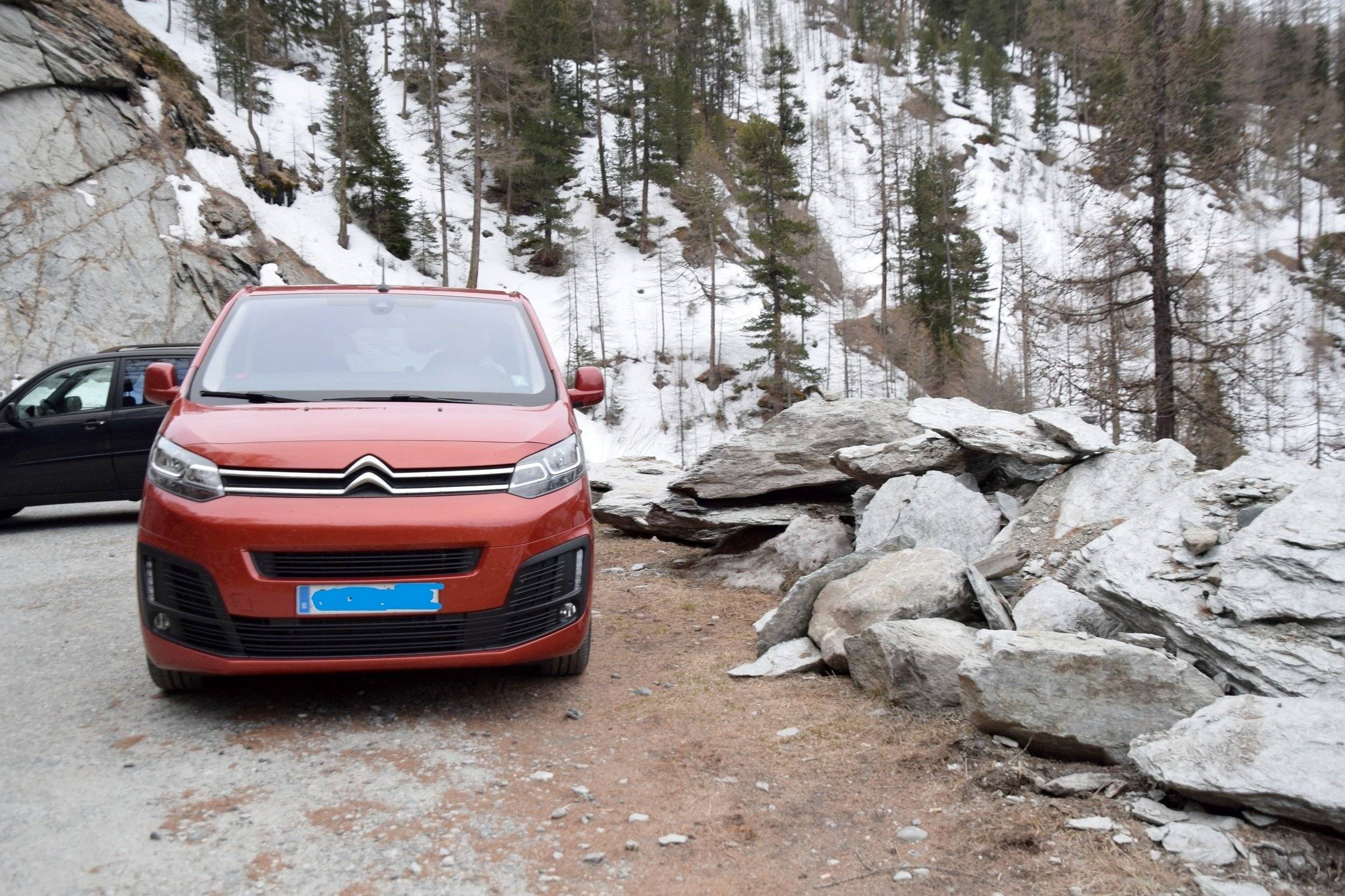 Berth Citroën SpaceTourer - Yescapa