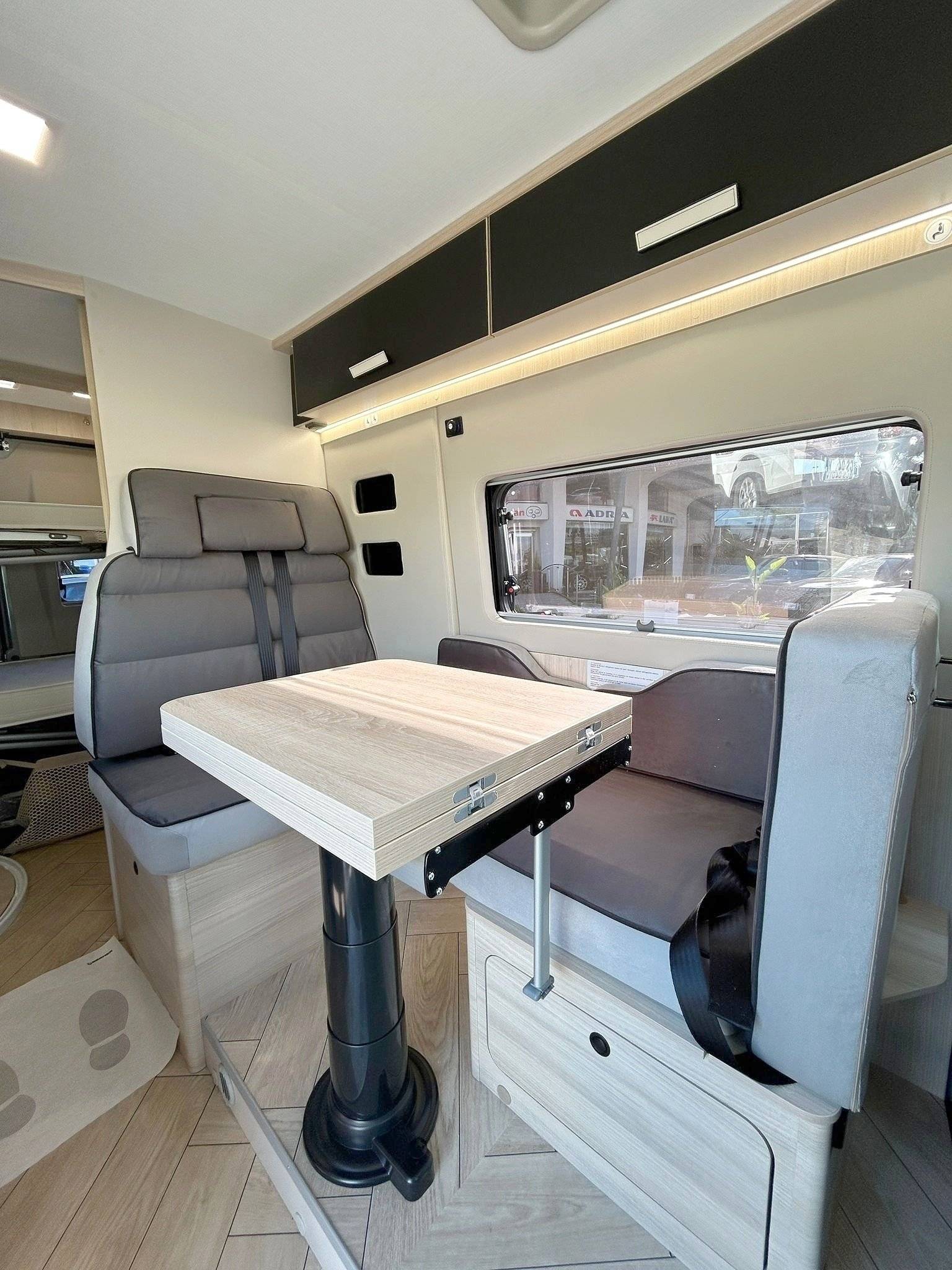 Comedor Fiat Ducato - Yescapa
