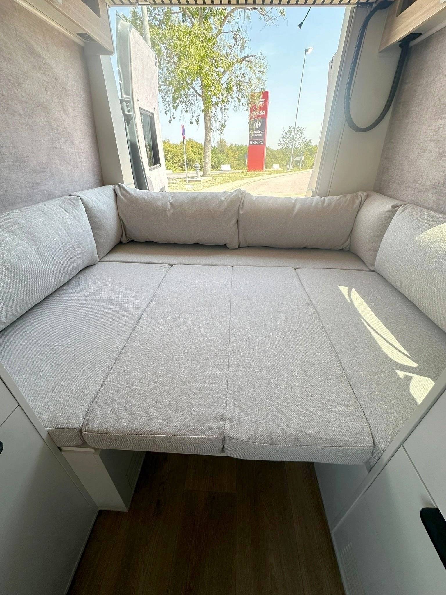 Slaapplaatsen Fiat 2,3 l 130 ch. - Yescapa
