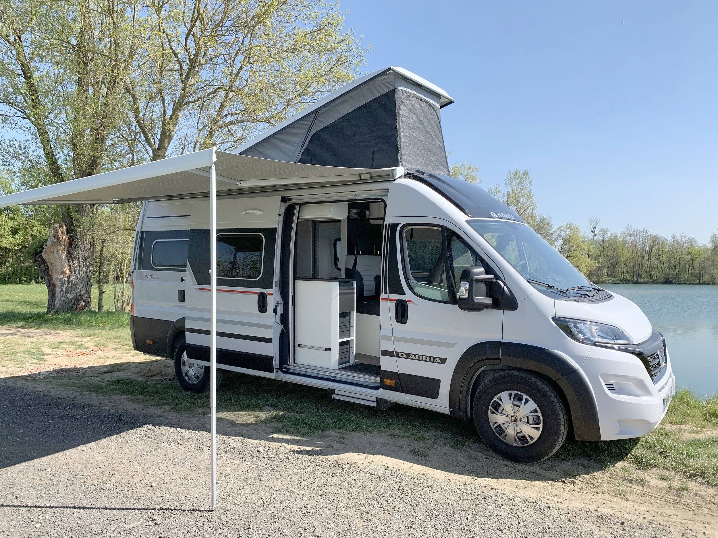 Adria Adria twin 640 sport SGX