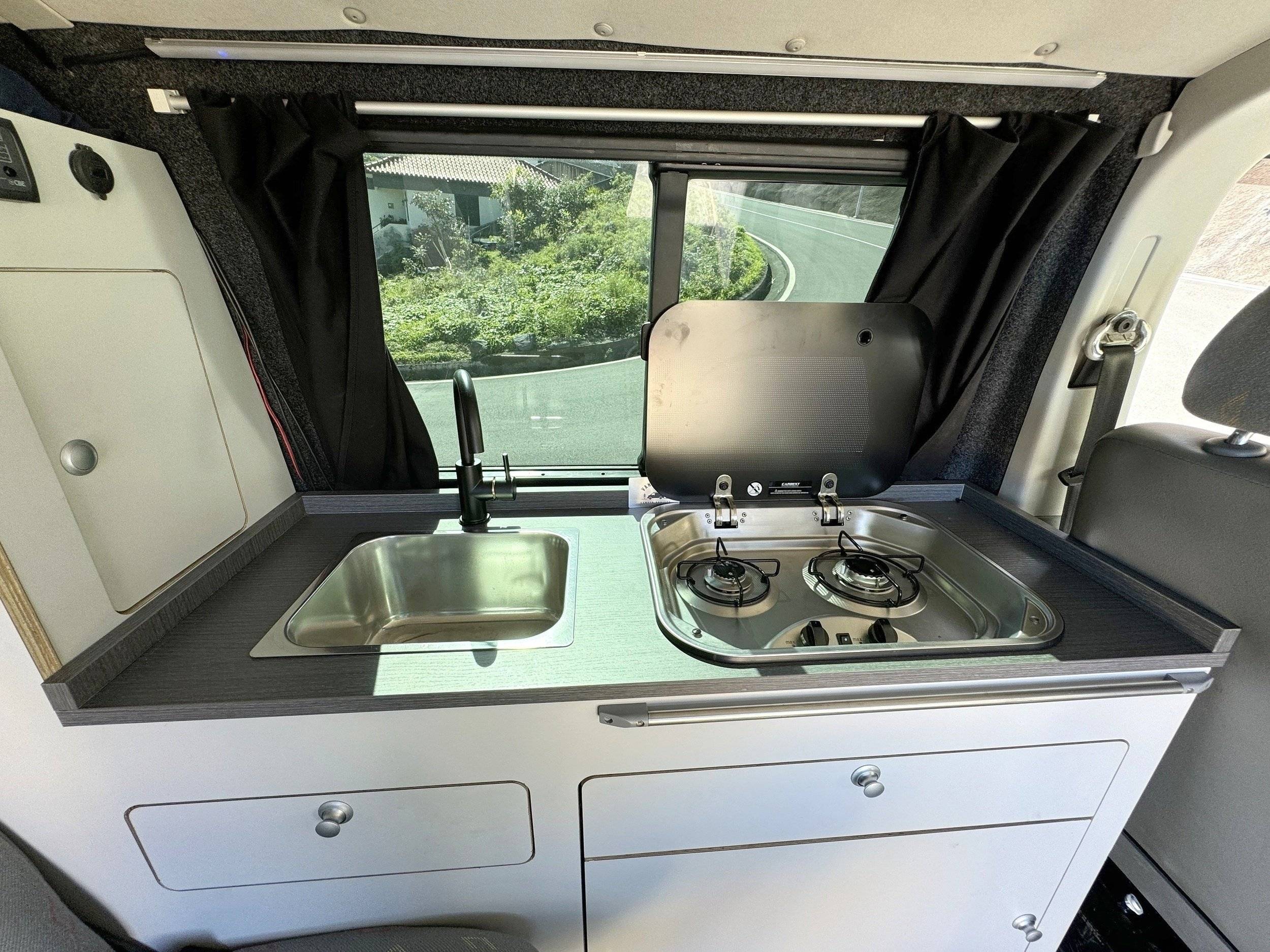 Volkswagen Volkswagen Multivan T5 Camper 2.5 TDI