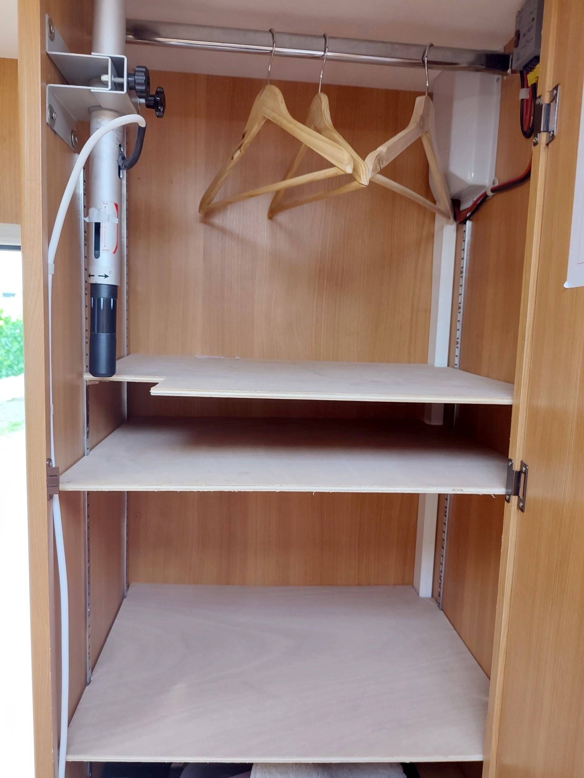 Challenger FORD TRANSIT 140CV