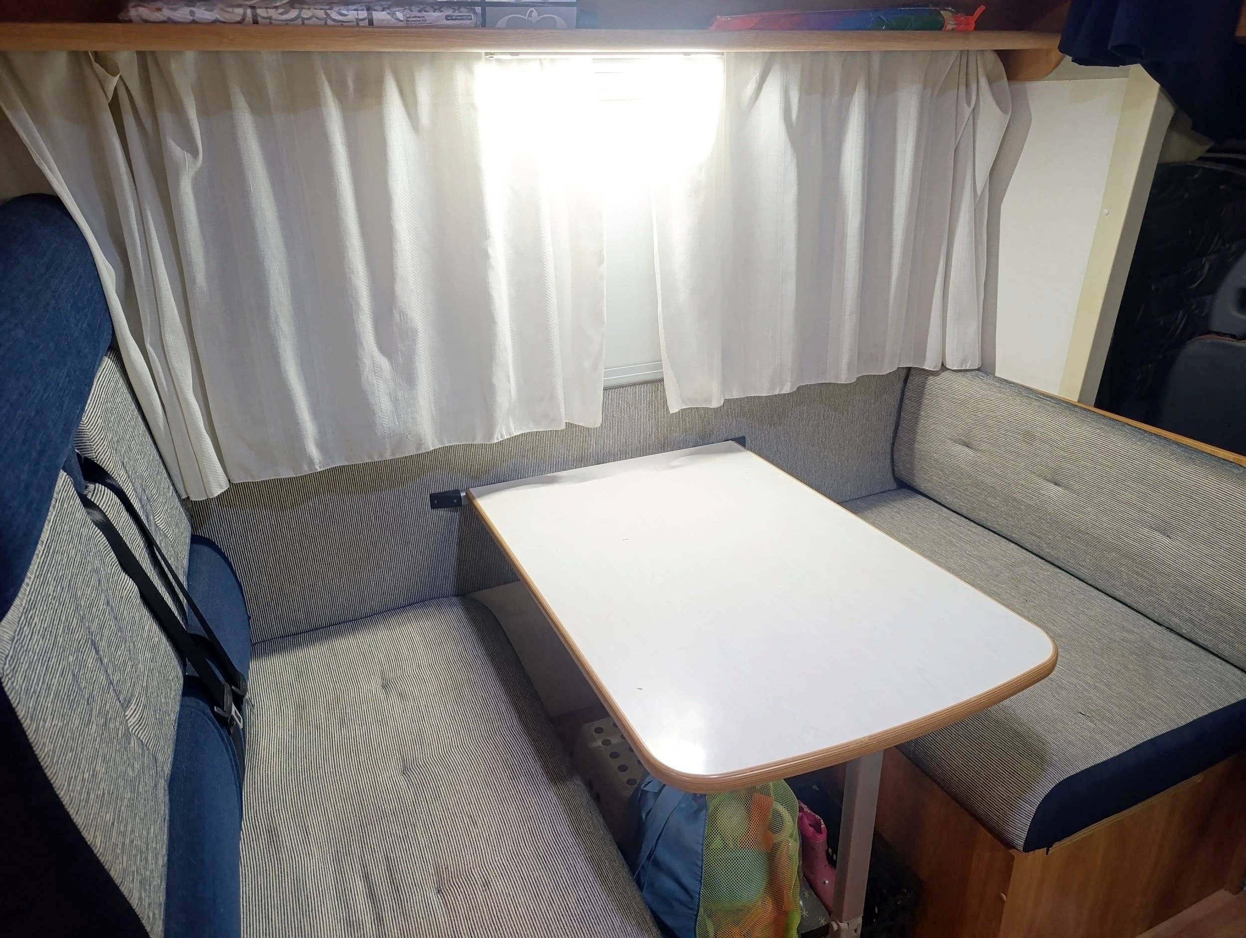 Menjador Fiat - Yescapa