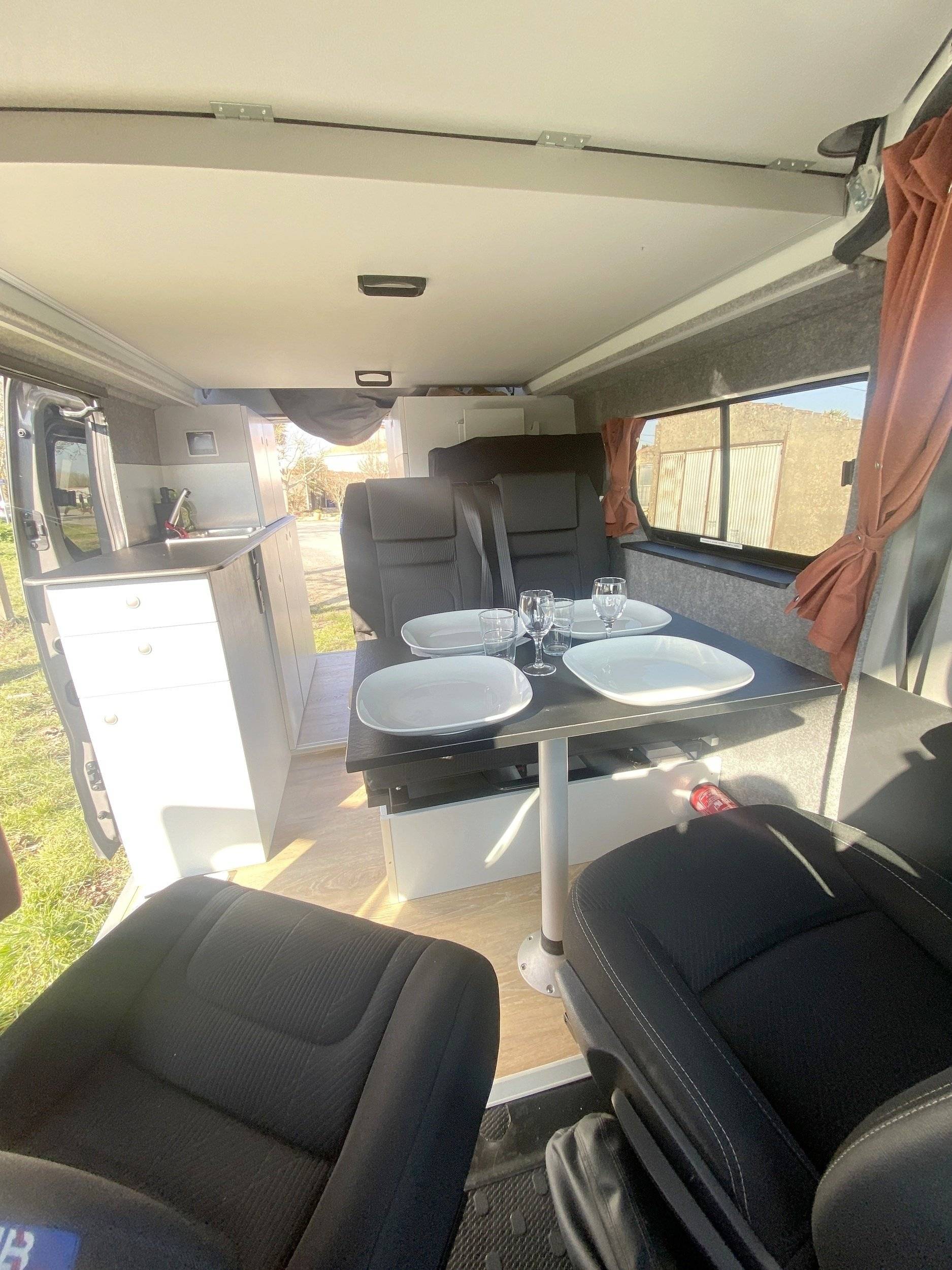 sam'evade Renault Trafic