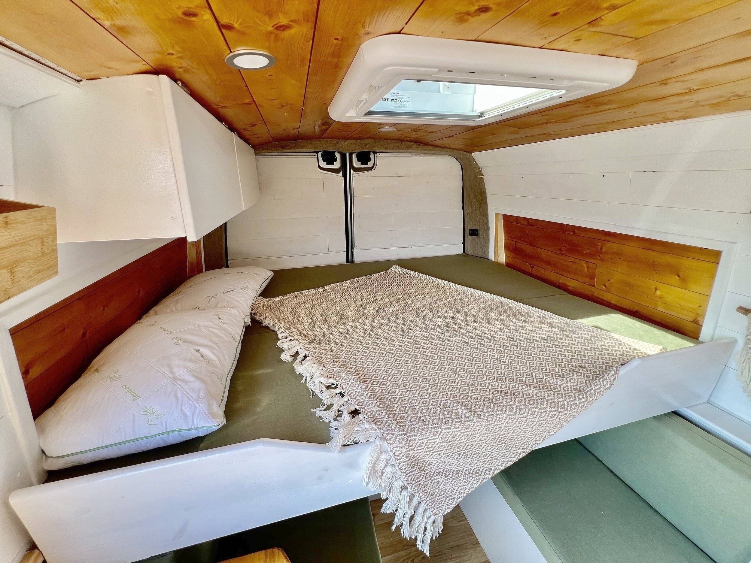Couchages Renault Renault Master III - Yescapa