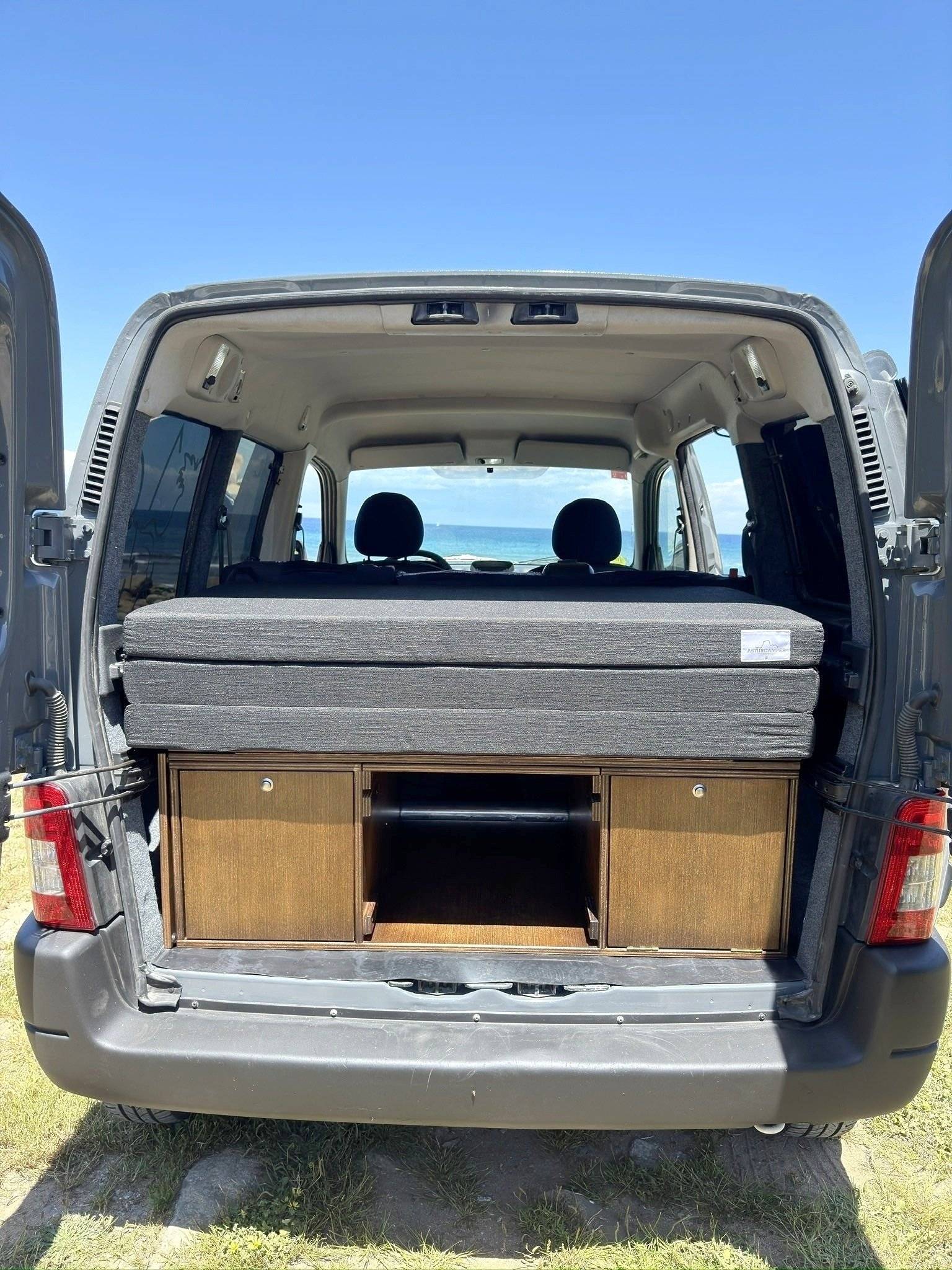 Camper Track Partner