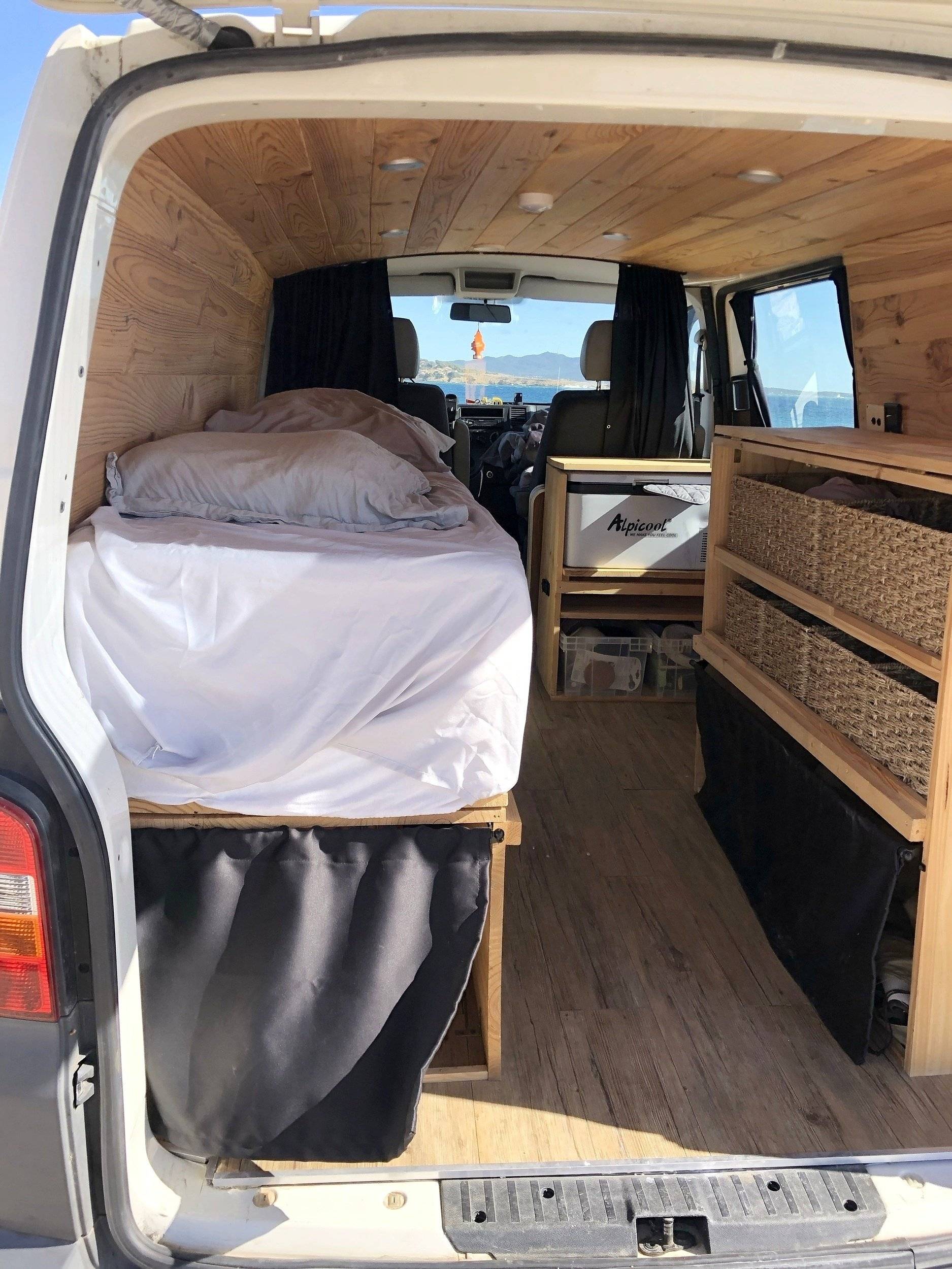 Volkswagen T5 2 l 102 ch