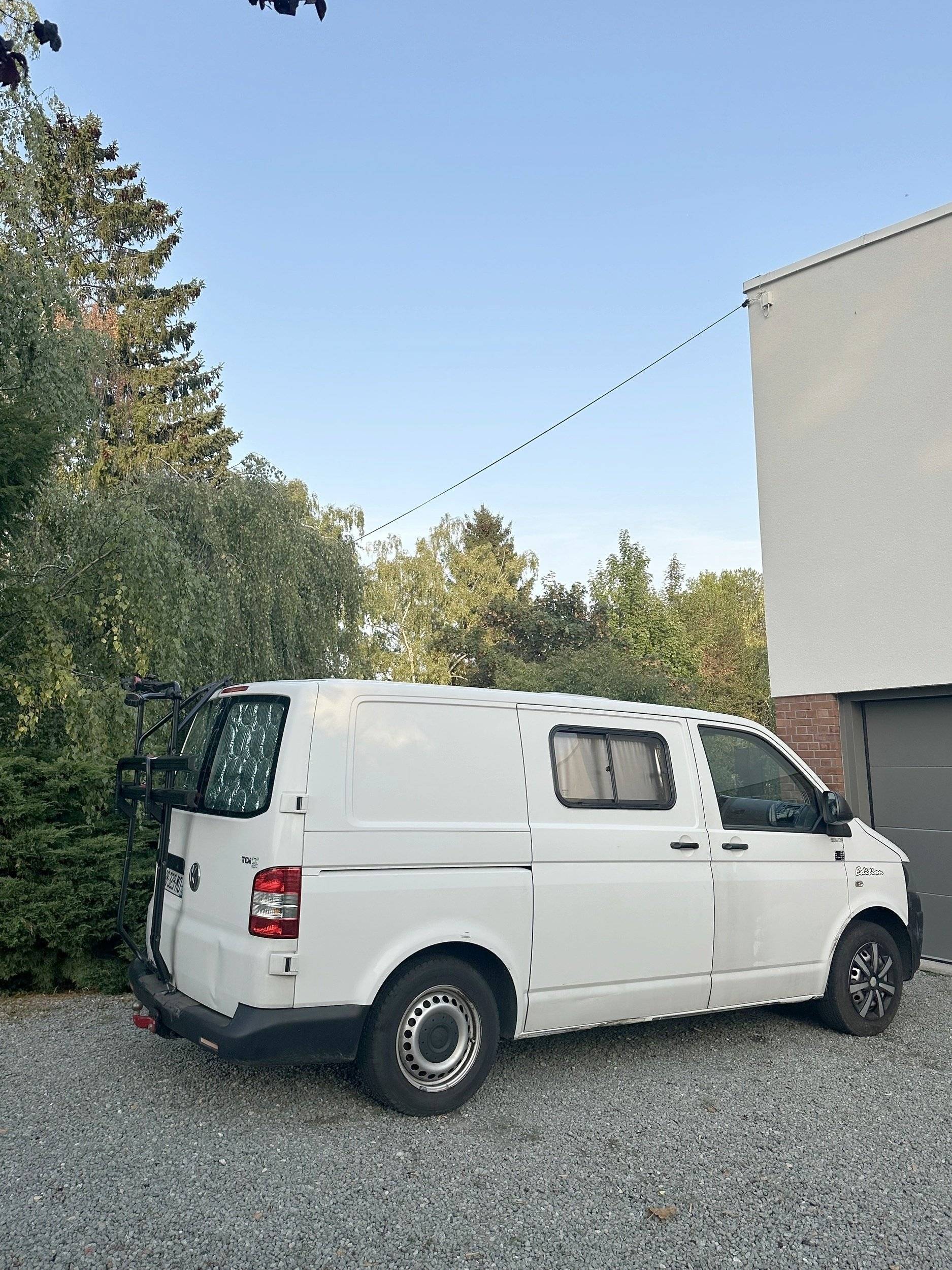 Vue avant de 3/4 Volkswagen - Yescapa