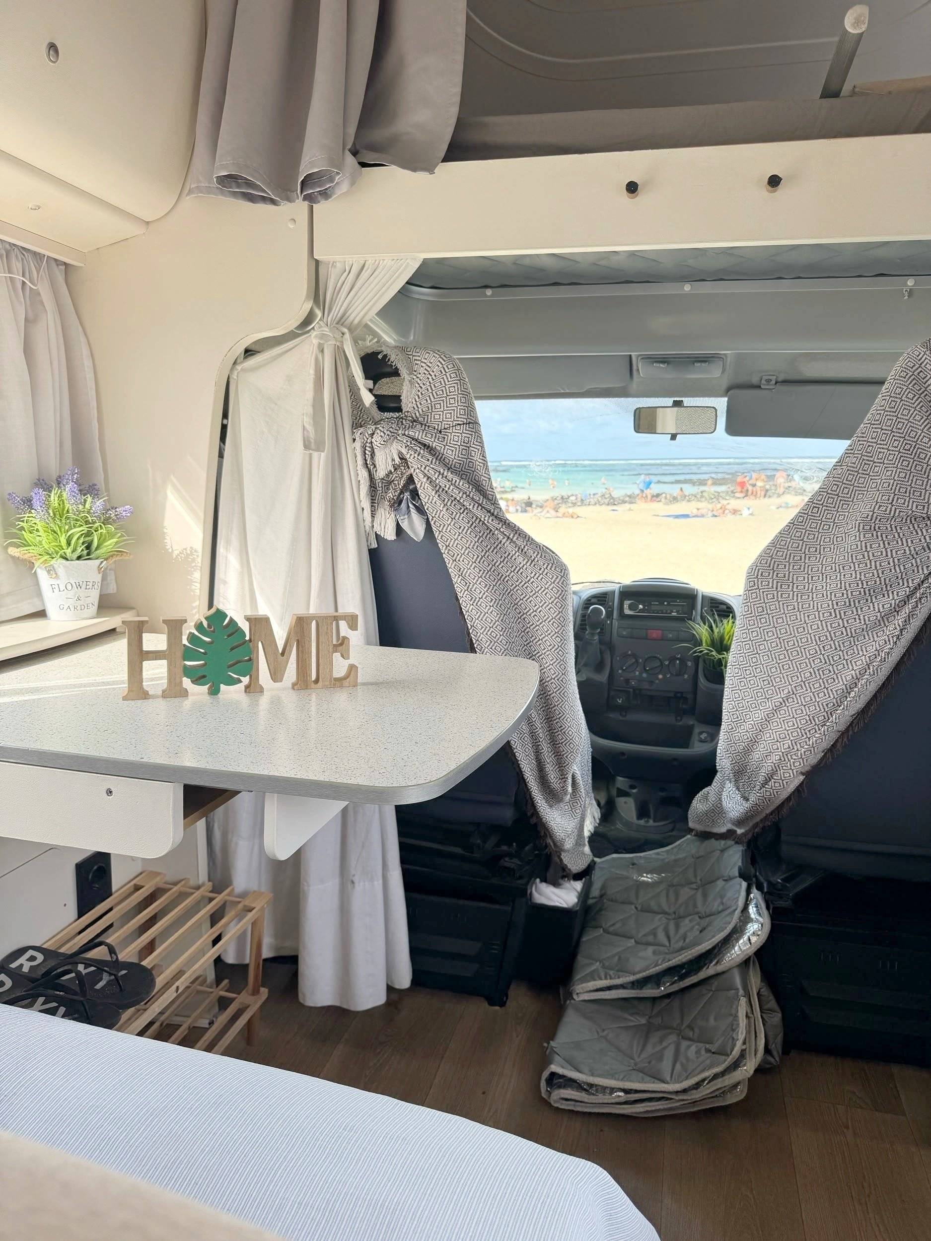 Coachbuilt RV 