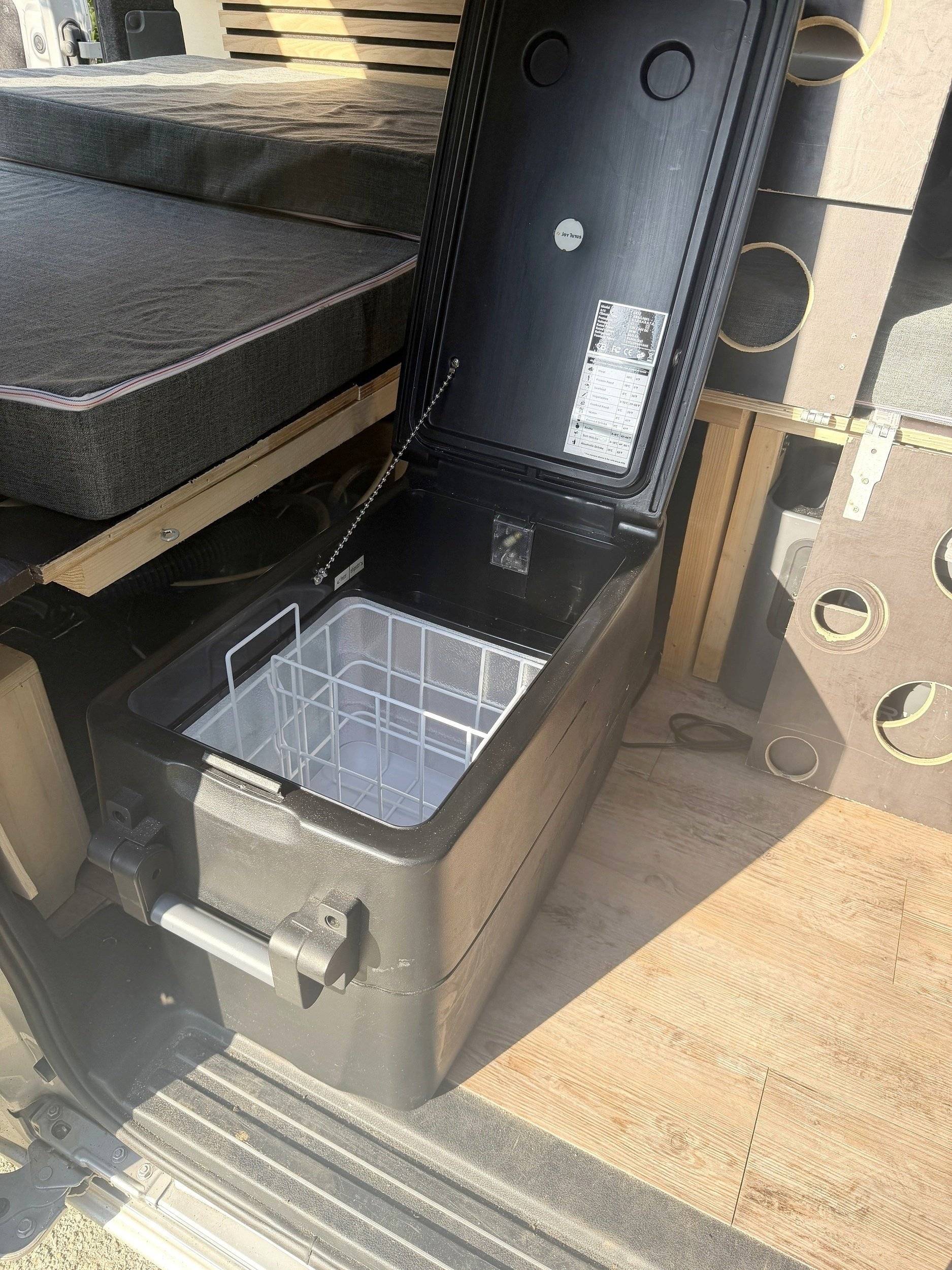 3 C Cartier/Brisebras 