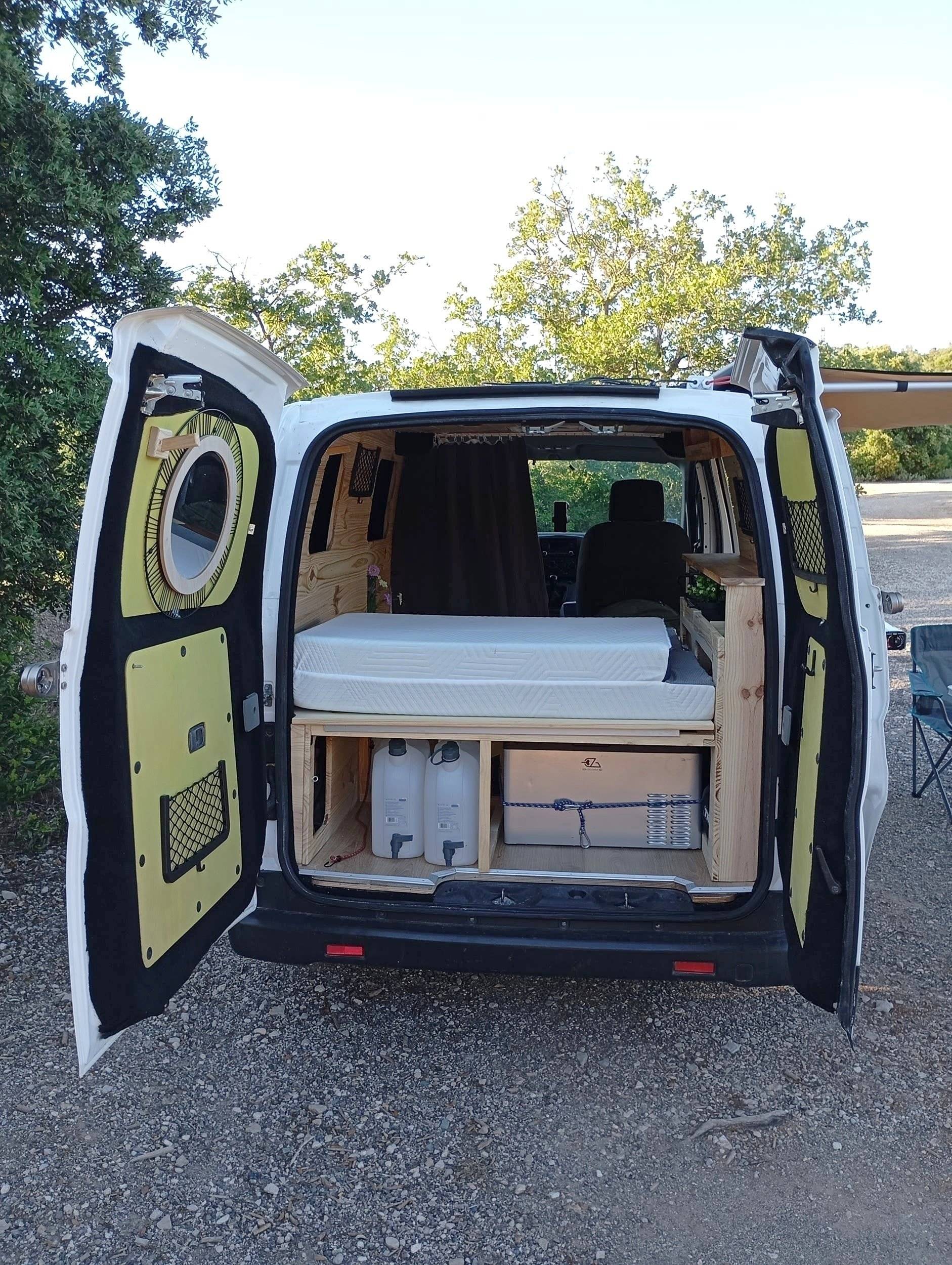 Nissan NV200