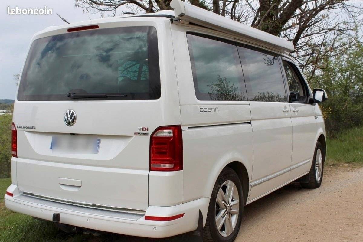 Vista part posterior del vehicle Volkswagen T6 2,0 l 204 ch 4 Motion - Yescapa