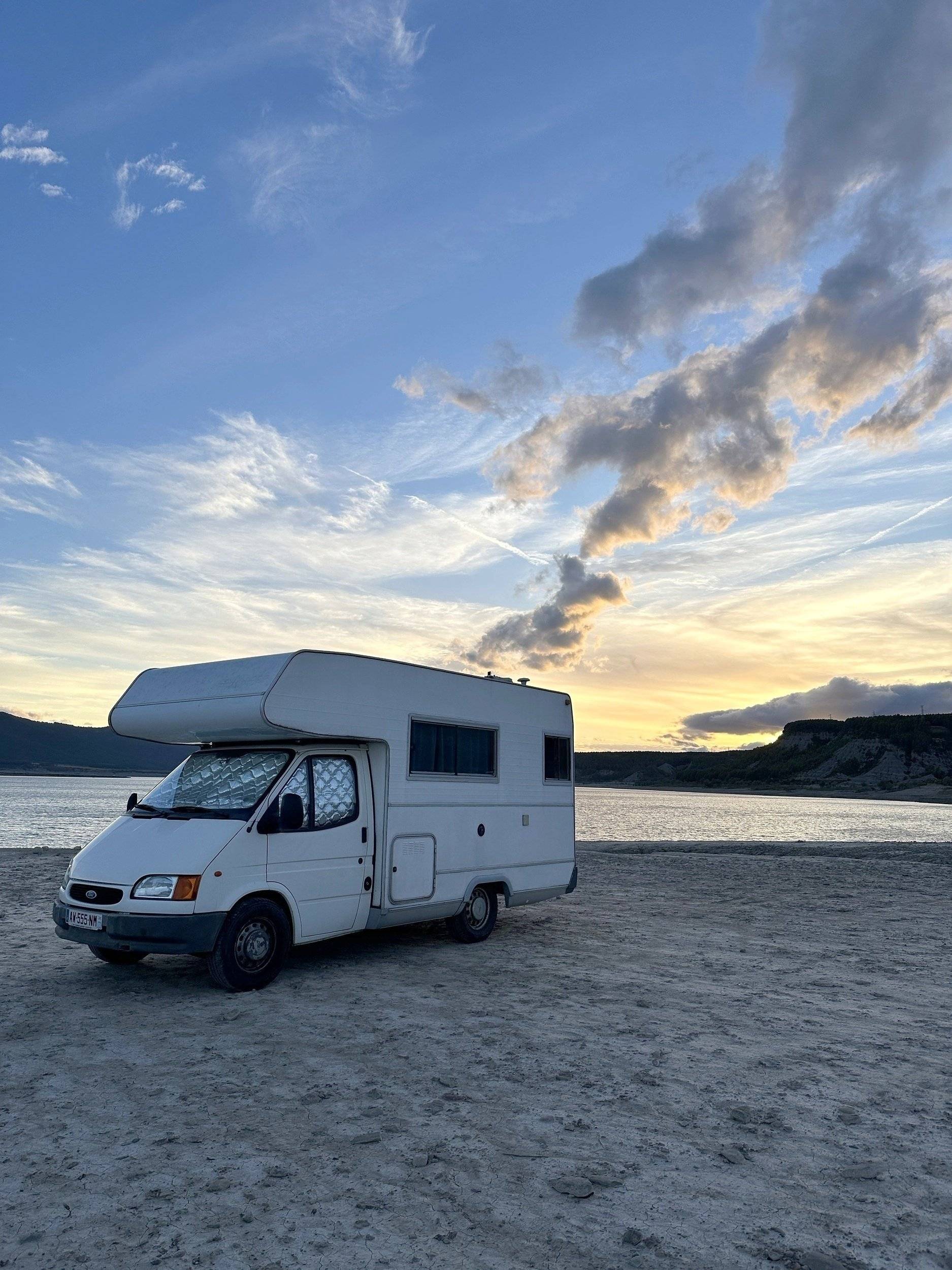 Front view from 3/4 Ford Transit - Yescapa