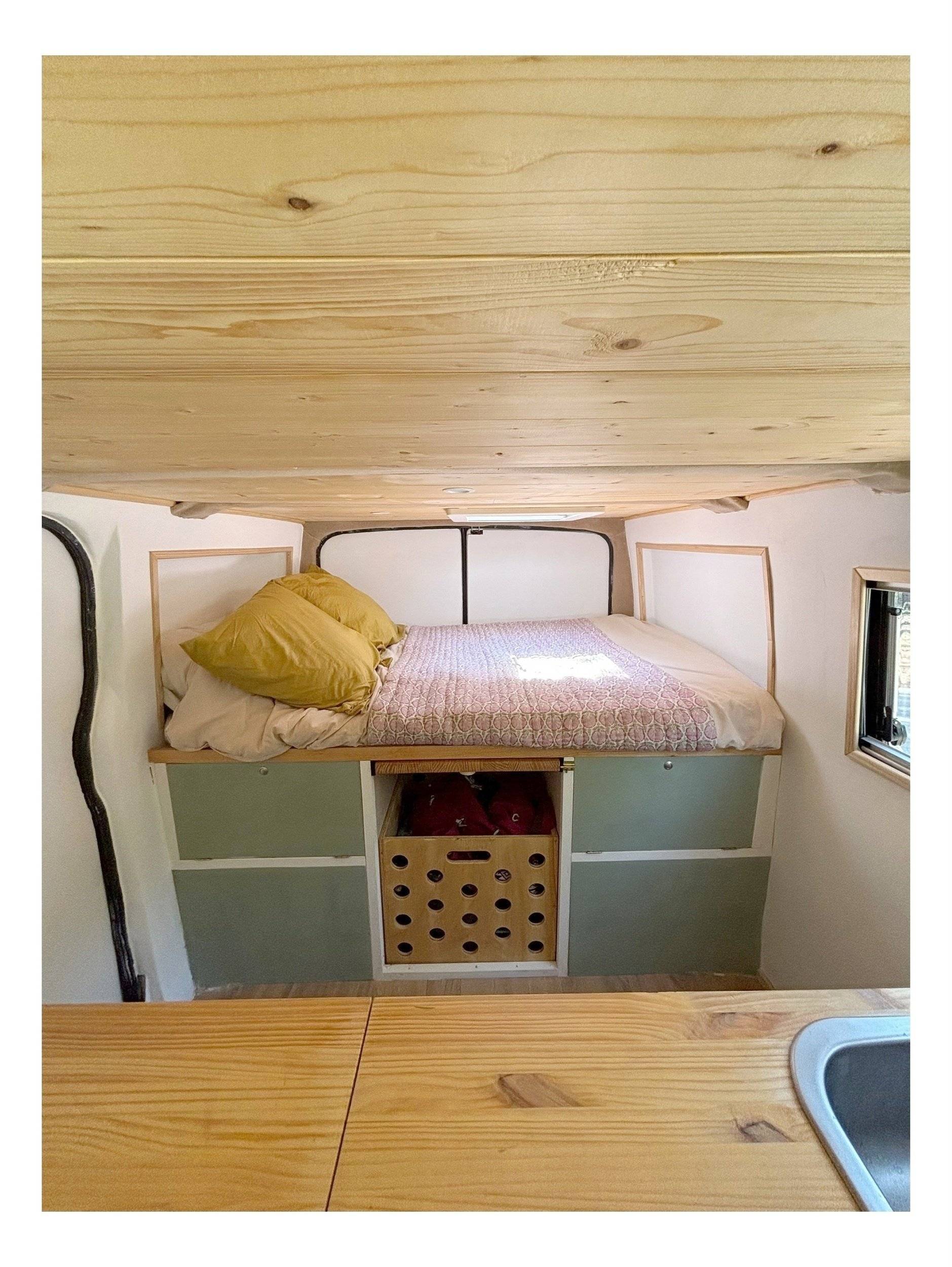 Challenger Transit L2H1