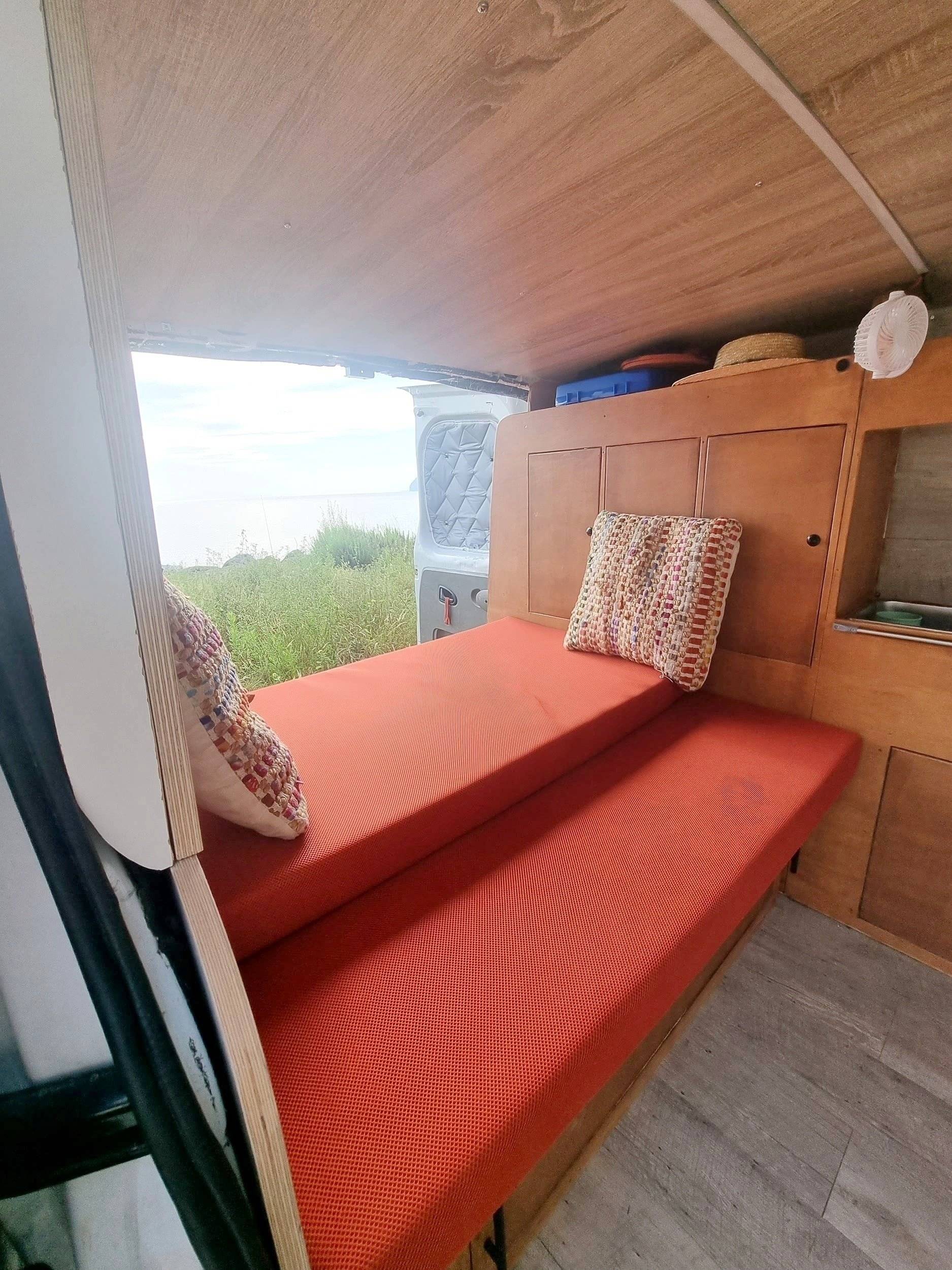 Renault Vivaro 2,5L 147 CV