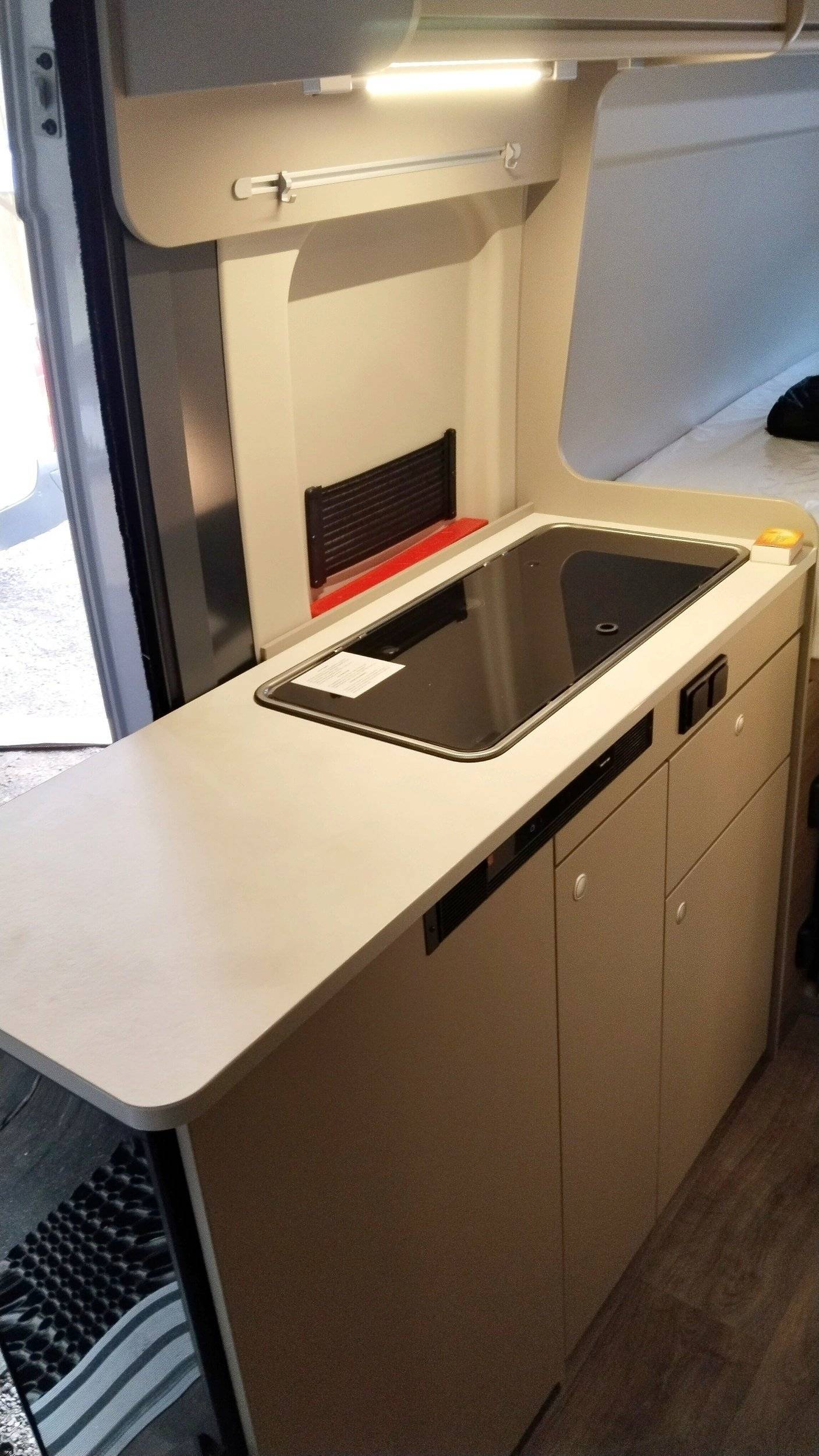 Comedor Peugeot - Yescapa