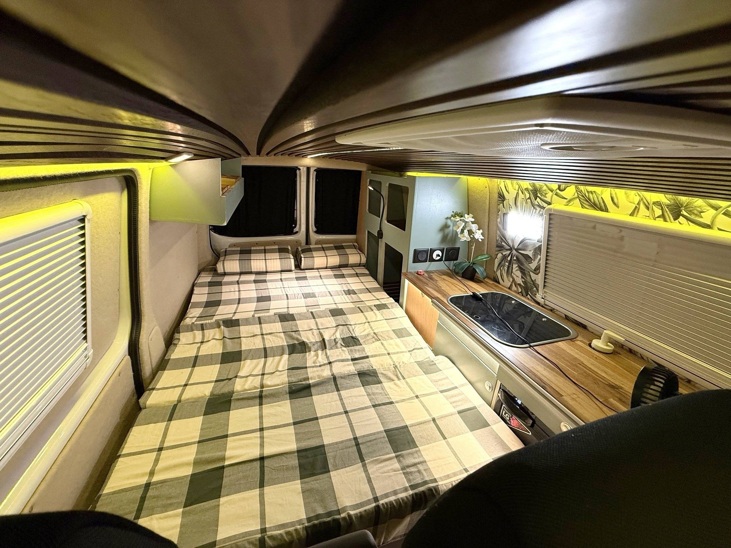 Slaapplaatsen Volkswagen Volkswagen T6 - Yescapa