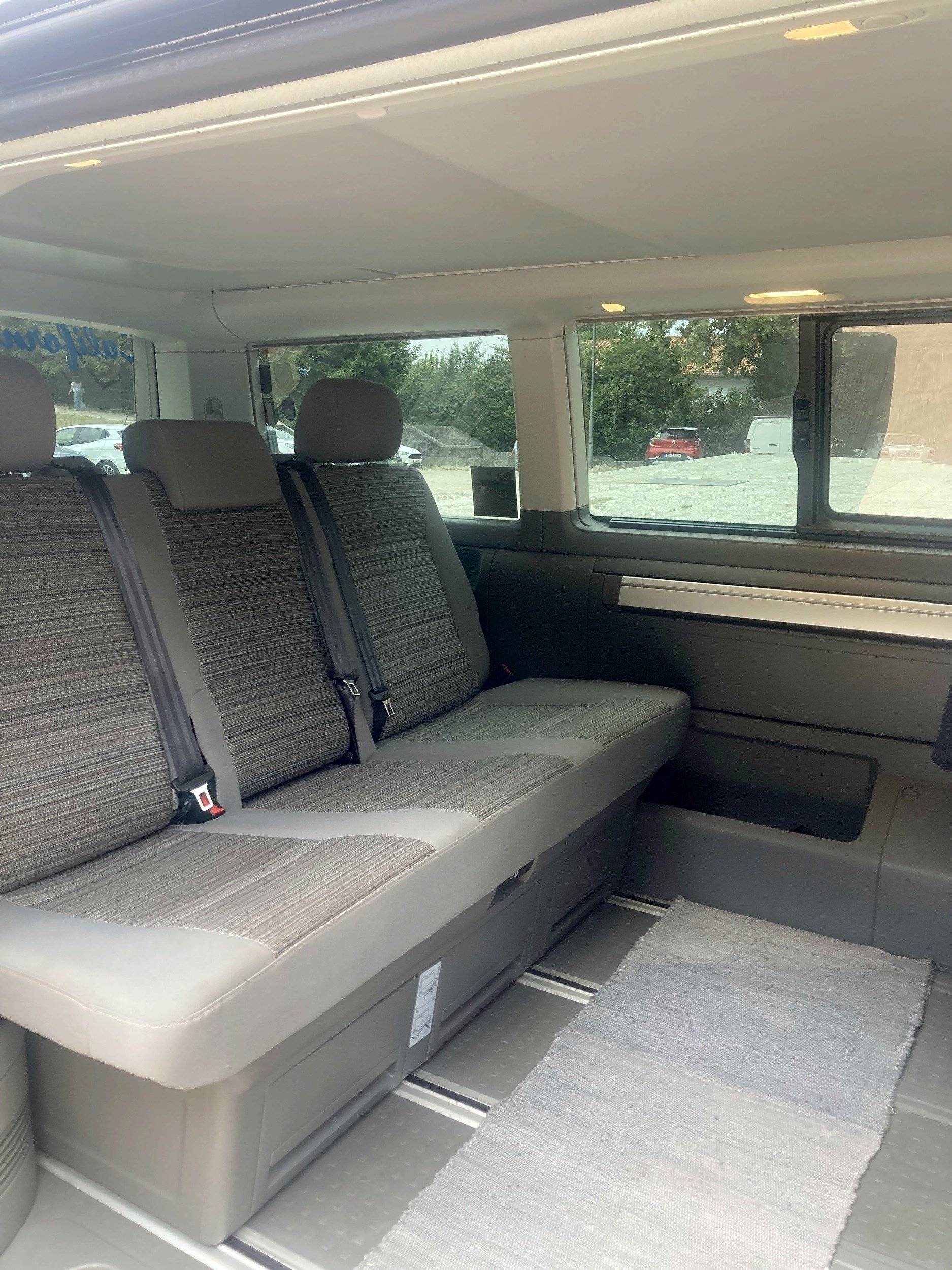 Plazas en cama Volkswagen California Camper - Yescapa