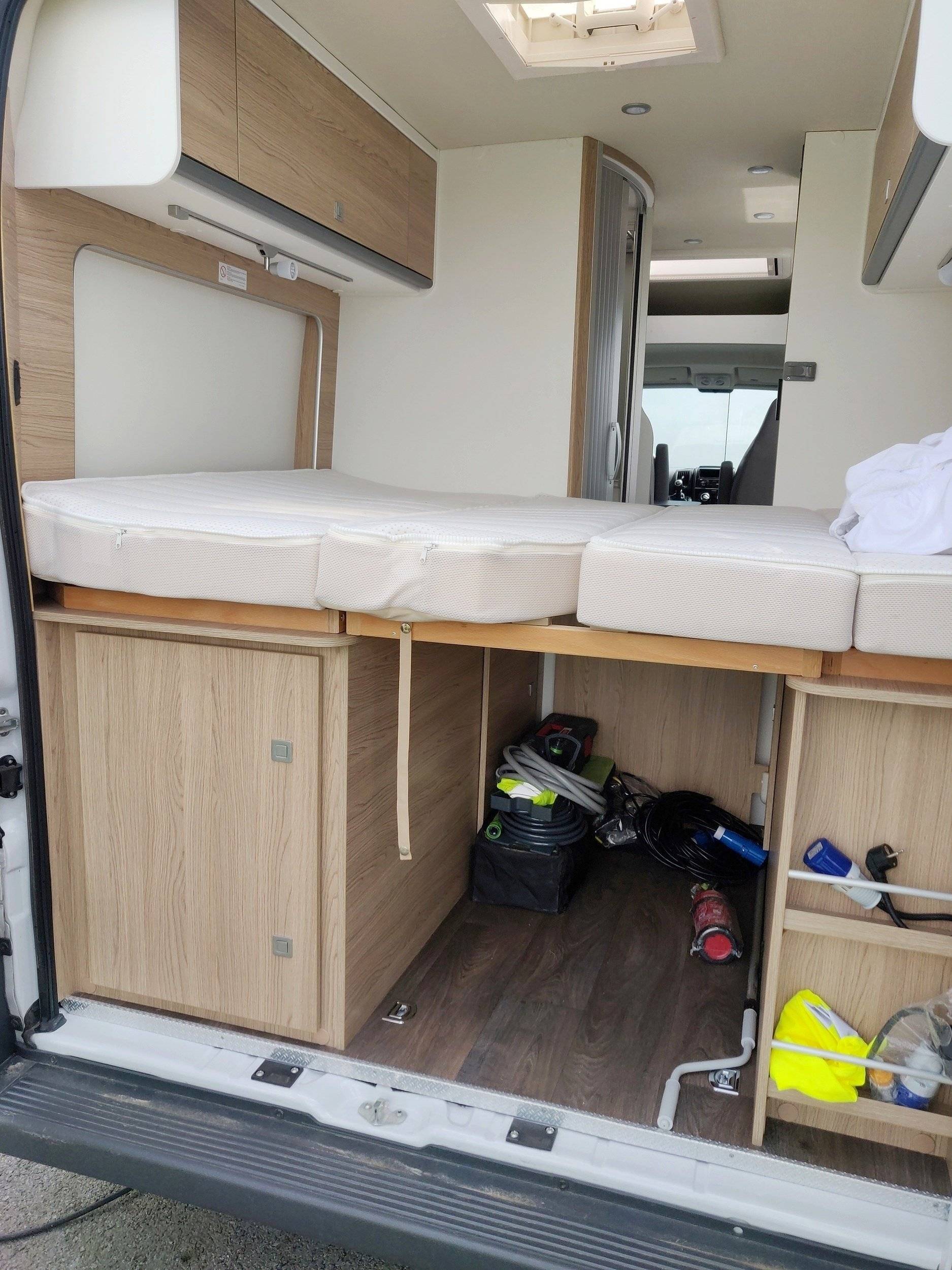 Sunlight Sunlight Cliff Adventure