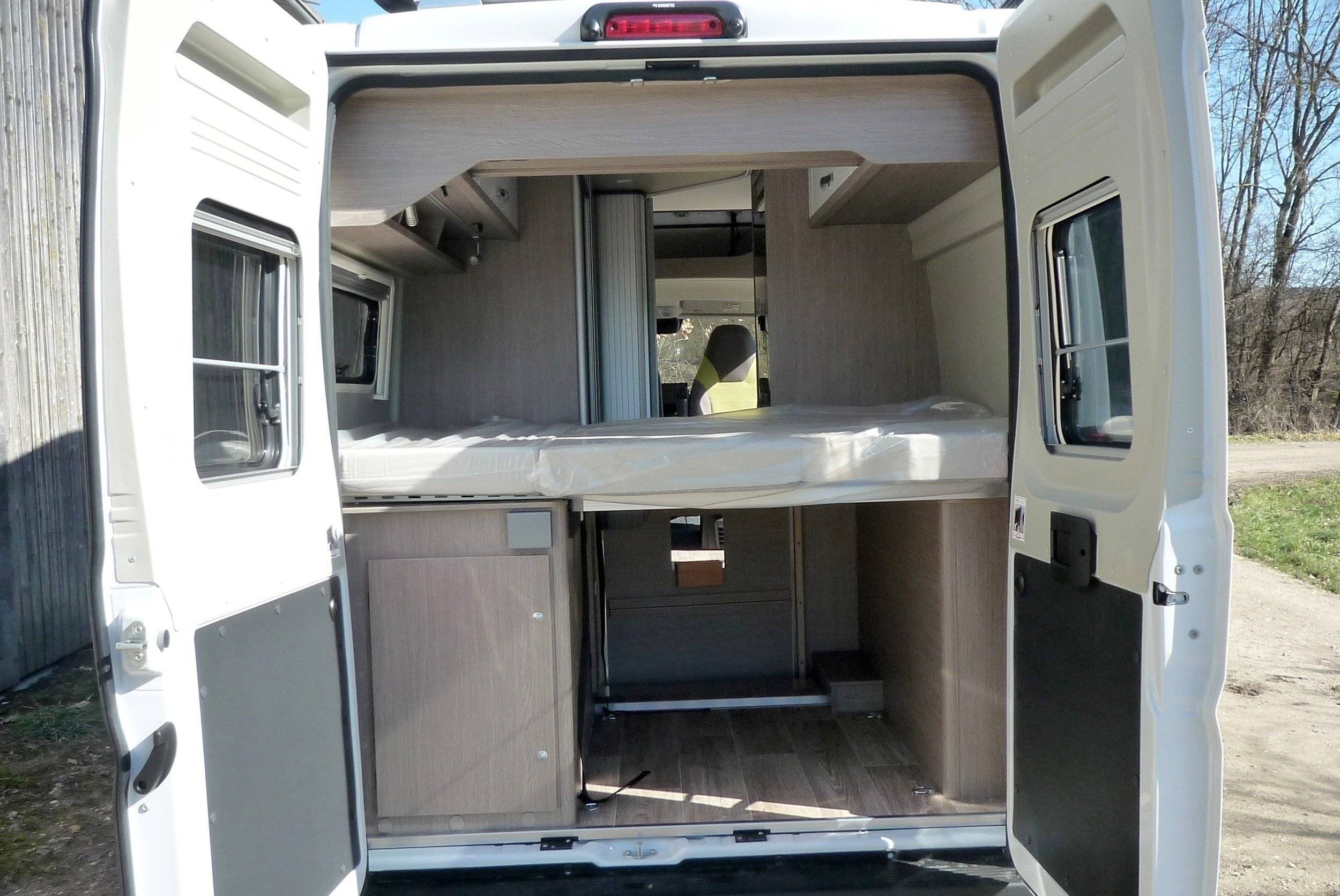 Pössl Pössl 2WinR Plus 140 PS- Solar-AHK-Markise-Navi-RKF