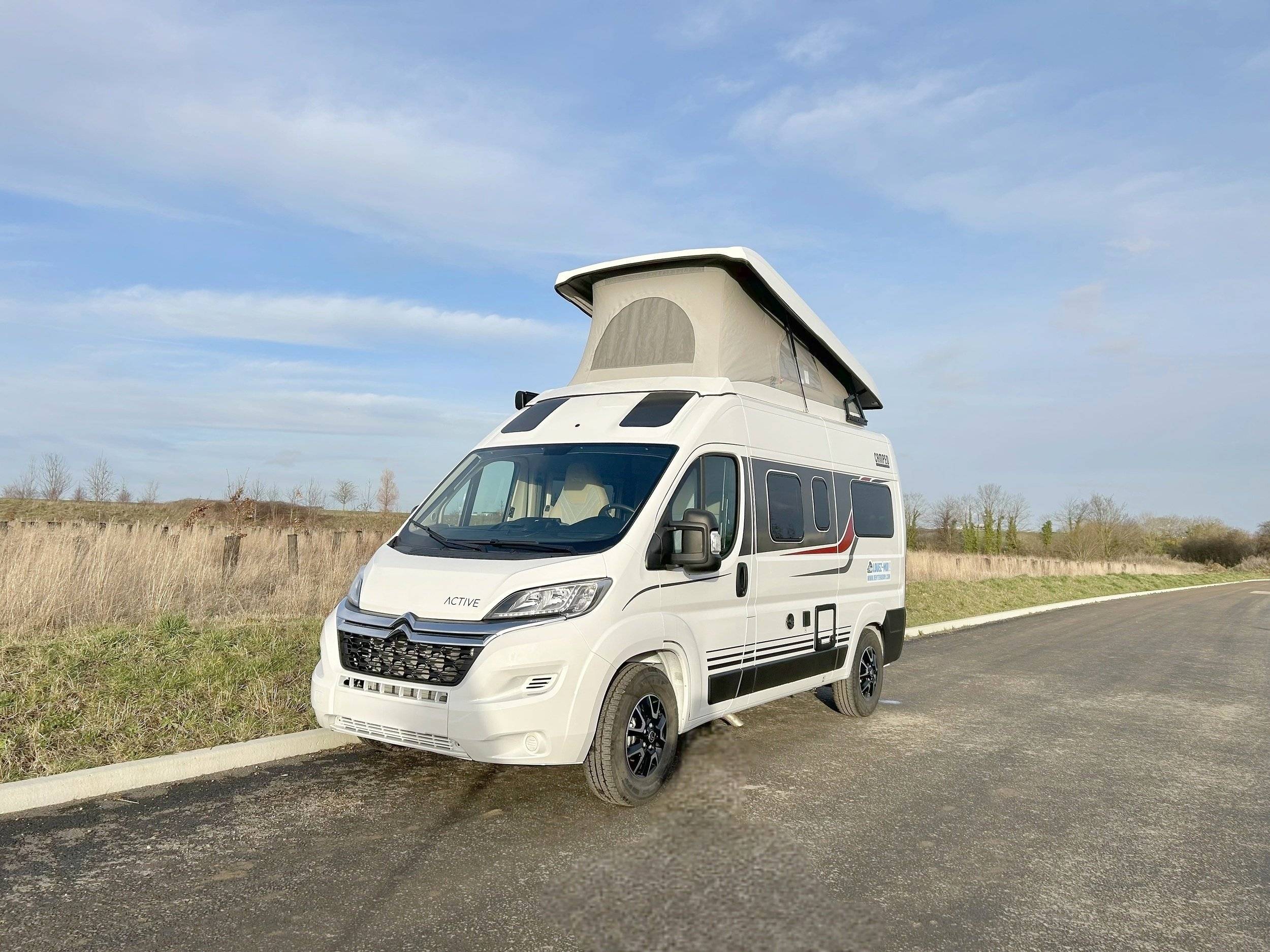 Vista frontale a ¾ Citroën - Yescapa